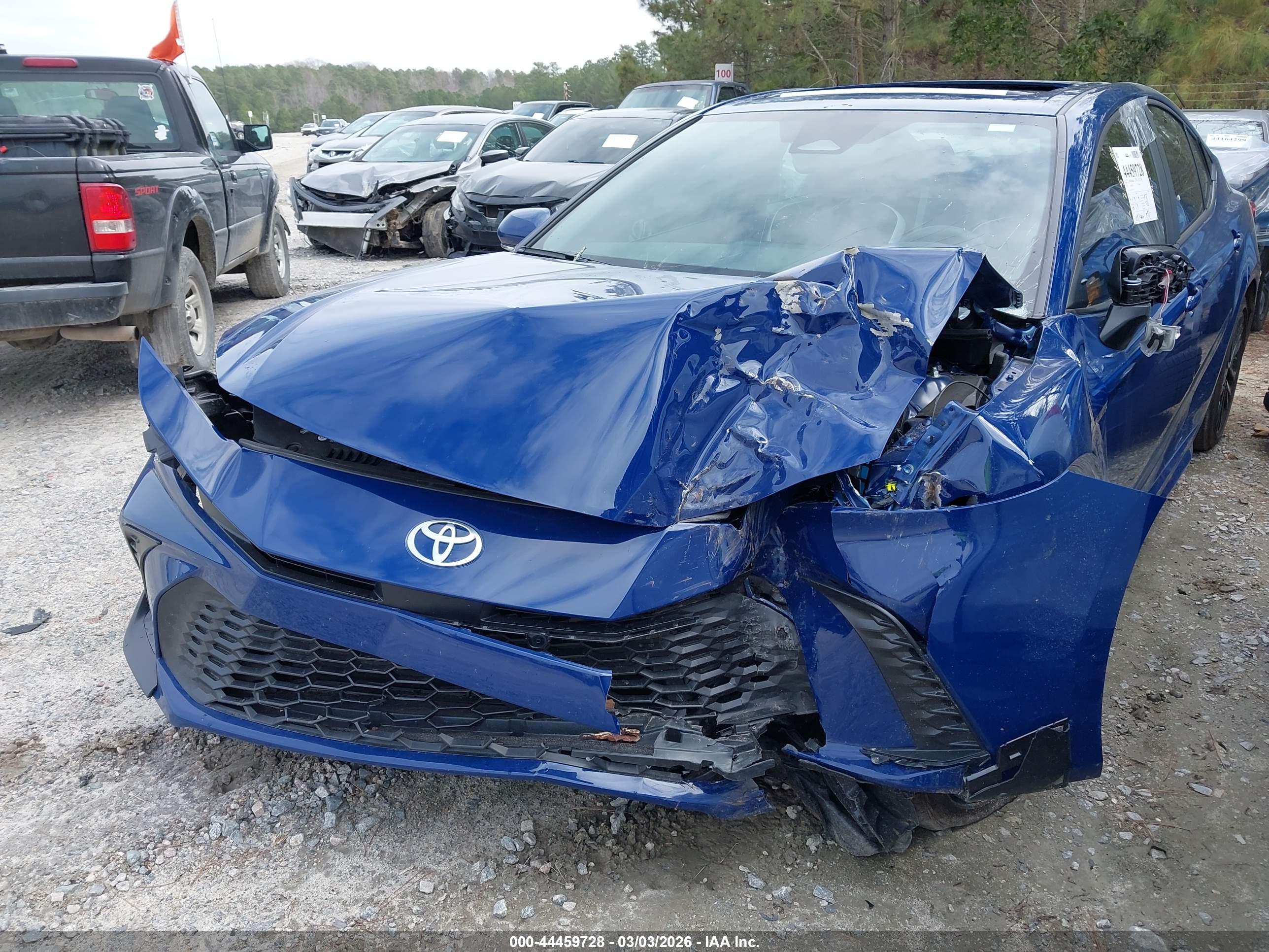 TOYOTA CAMRY image 6