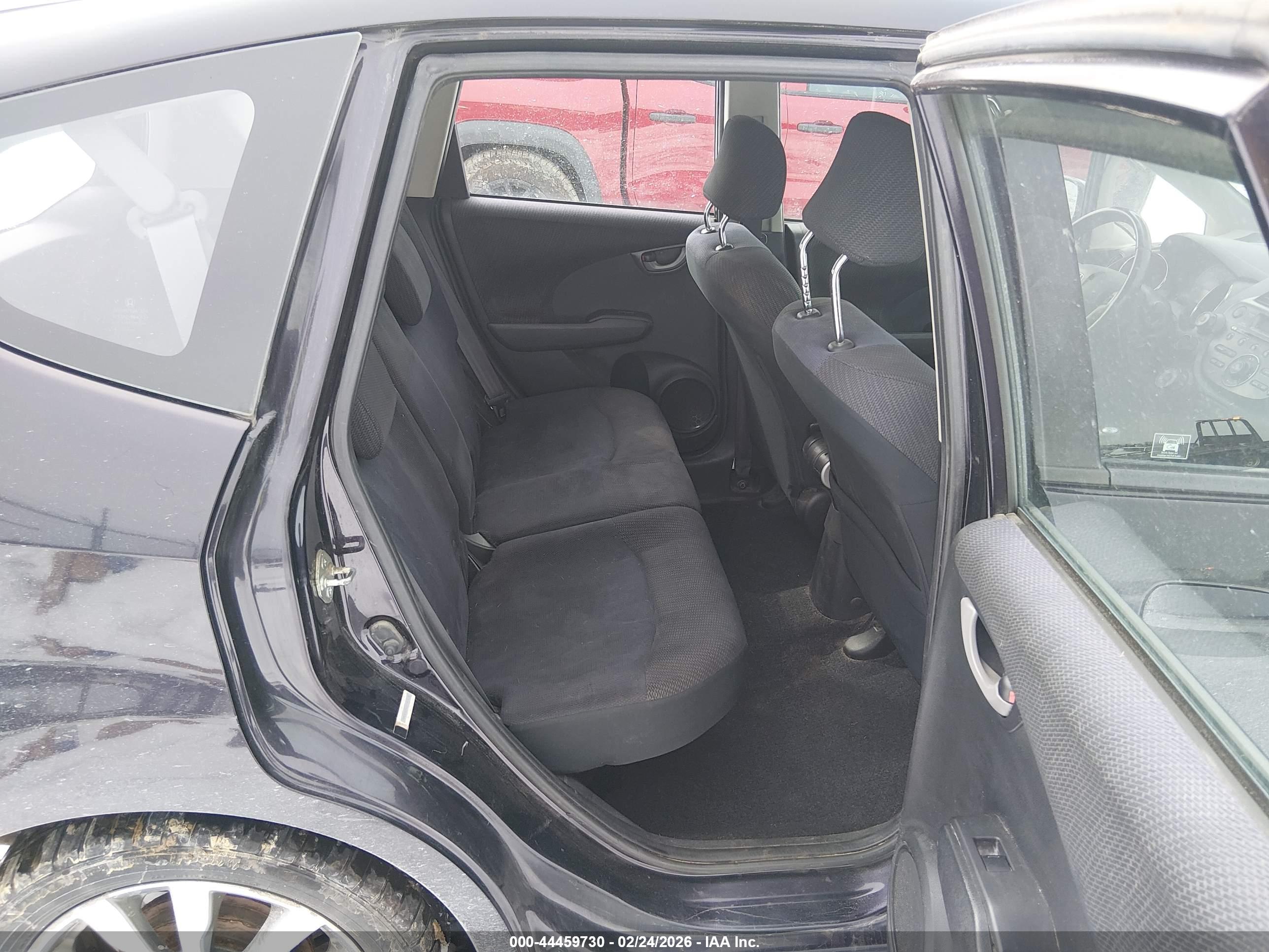 HONDA FIT image 8