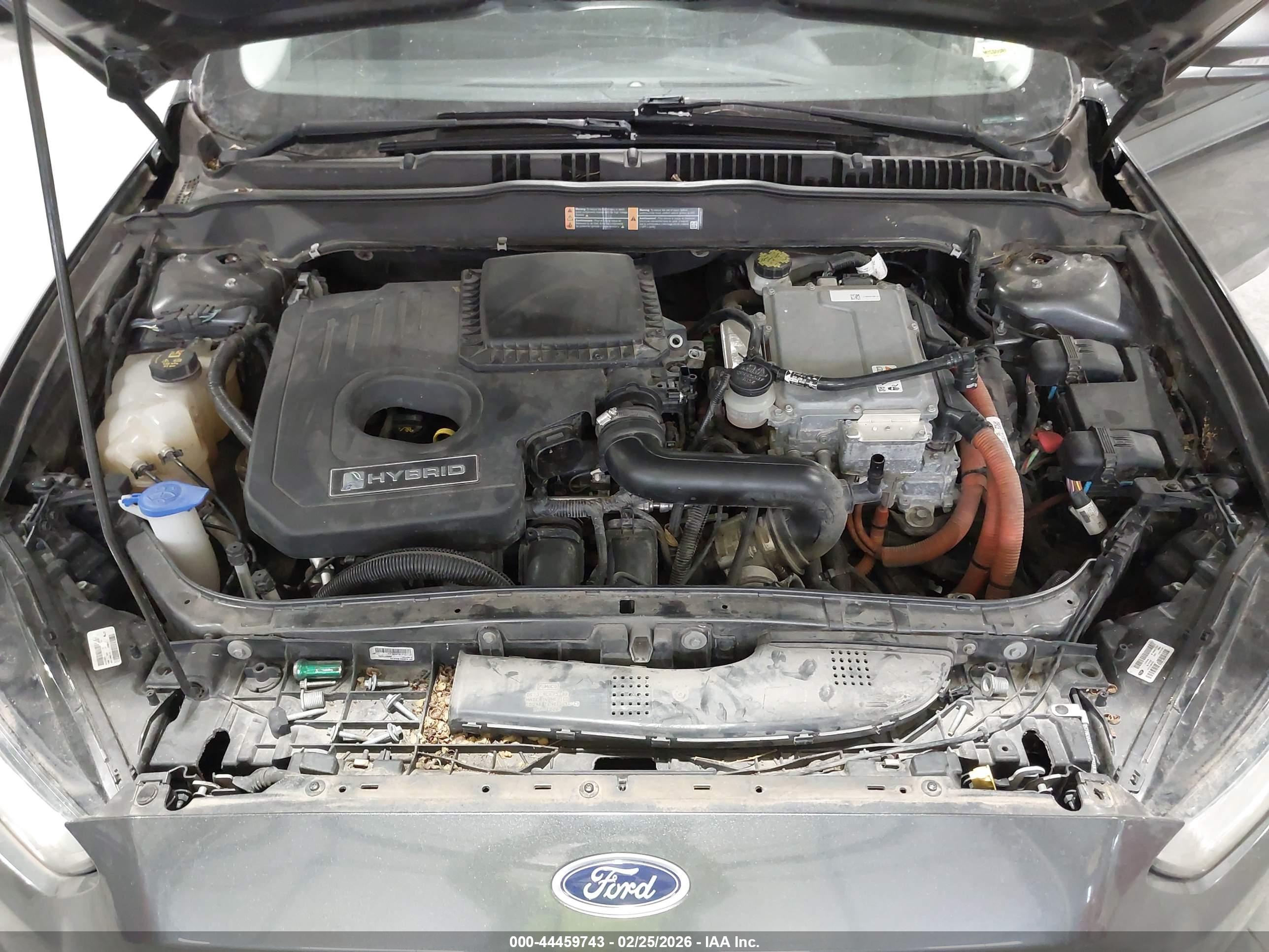 FORD FUSION image 10