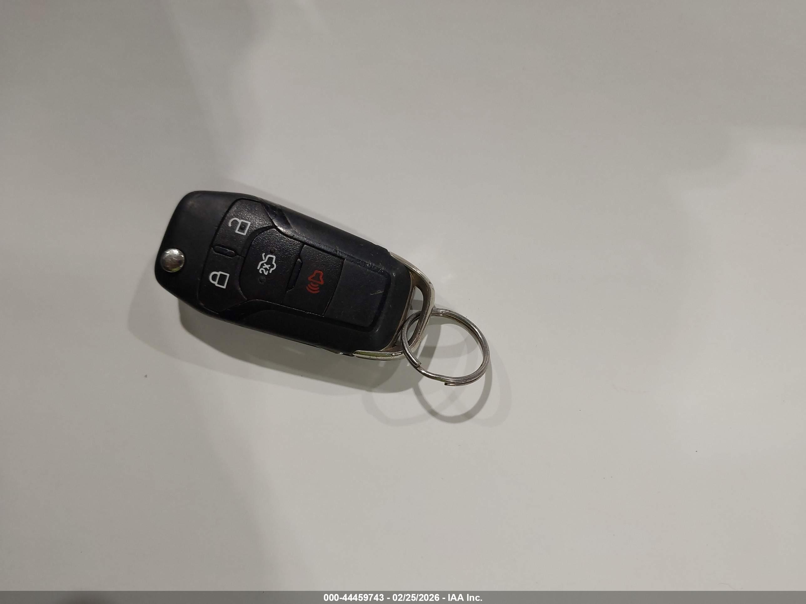 FORD FUSION image 11