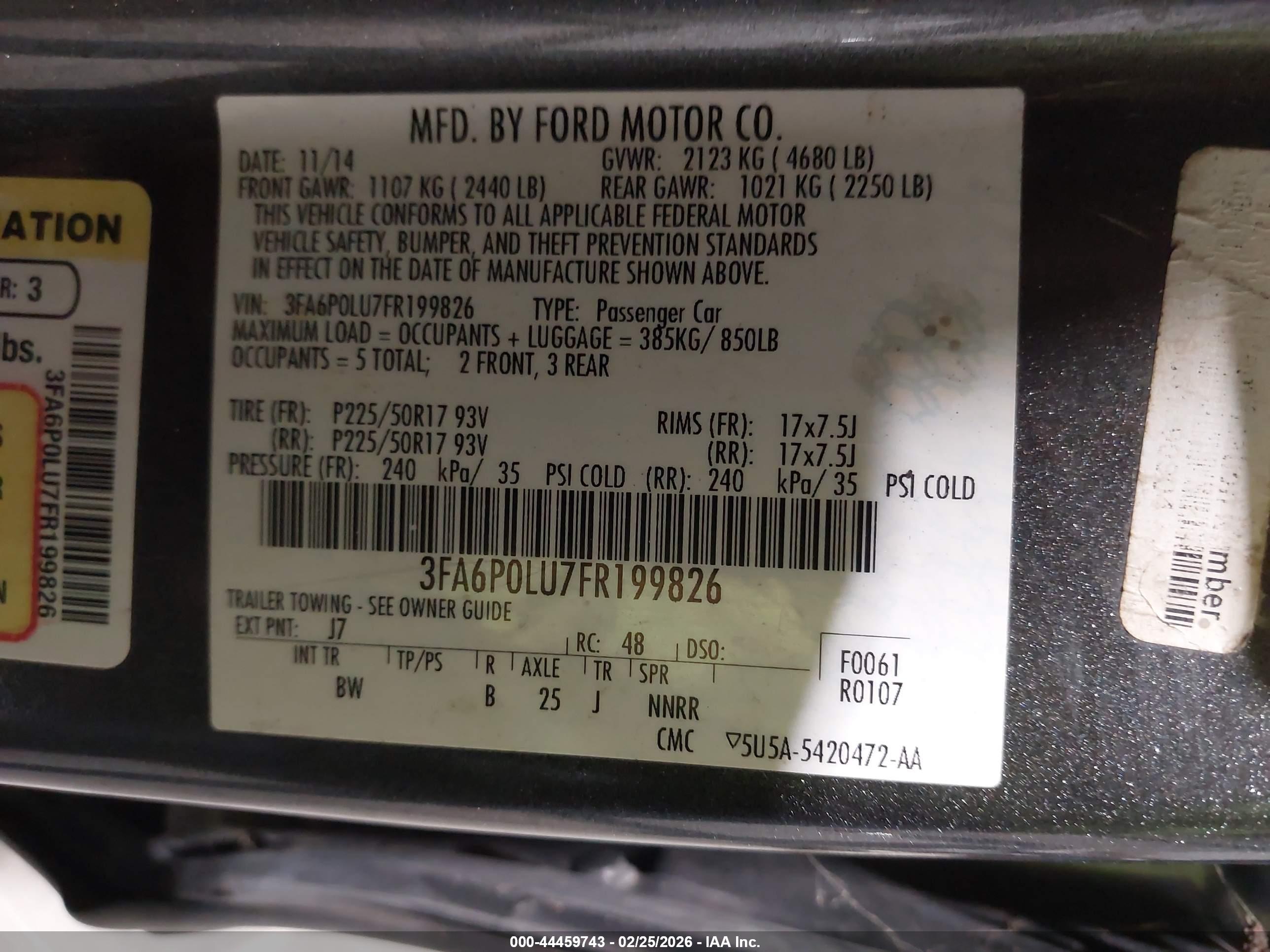 FORD FUSION image 9