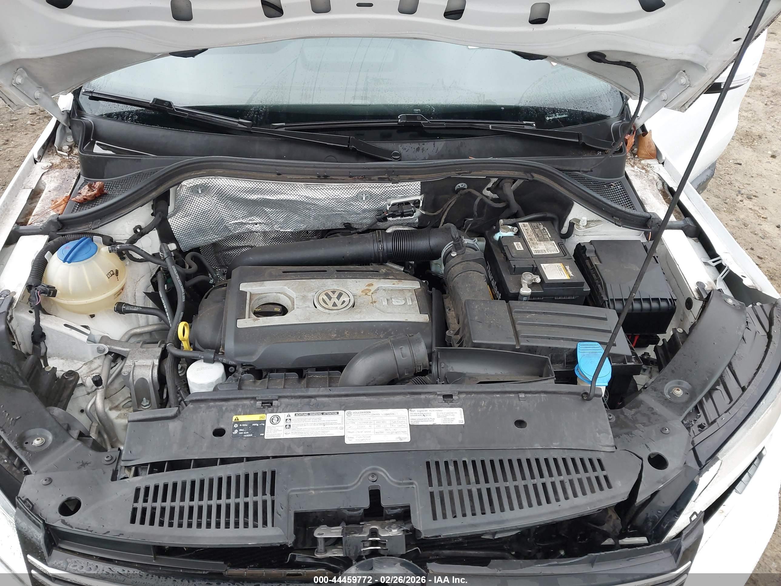 VOLKSWAGEN TIGUAN image 10