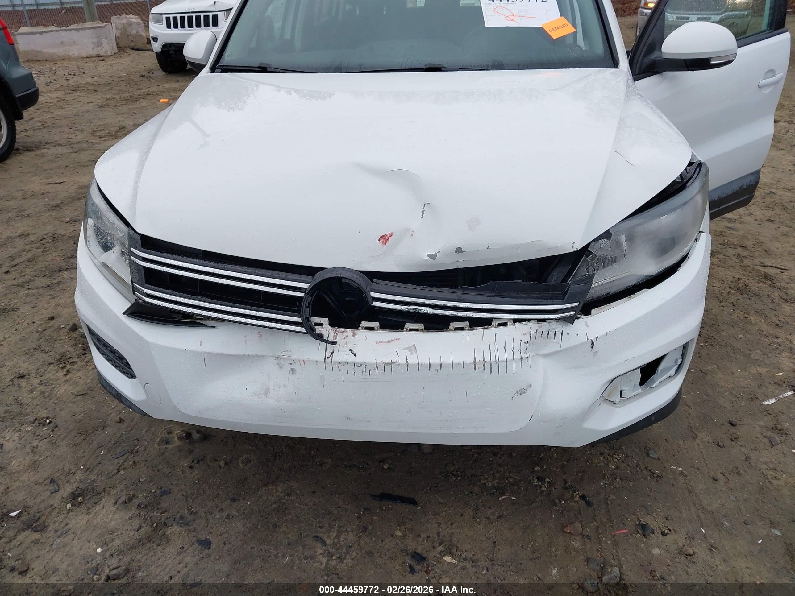 VOLKSWAGEN TIGUAN image 6