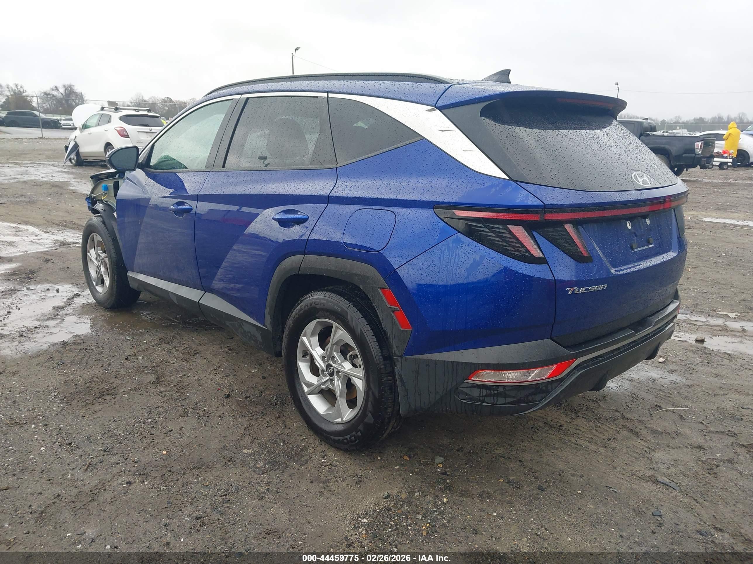 HYUNDAI TUCSON image 3