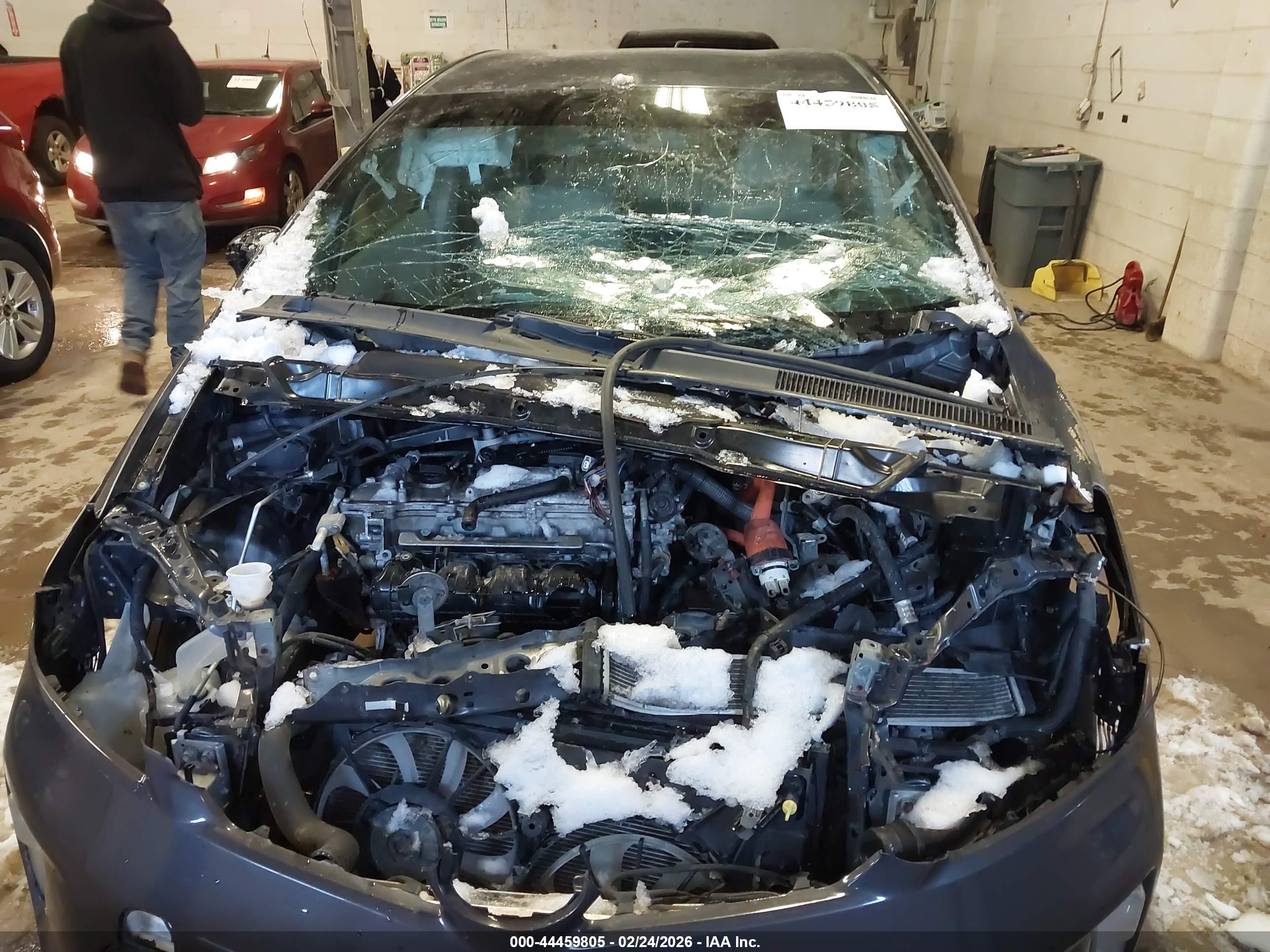 TOYOTA PRIUS image 6