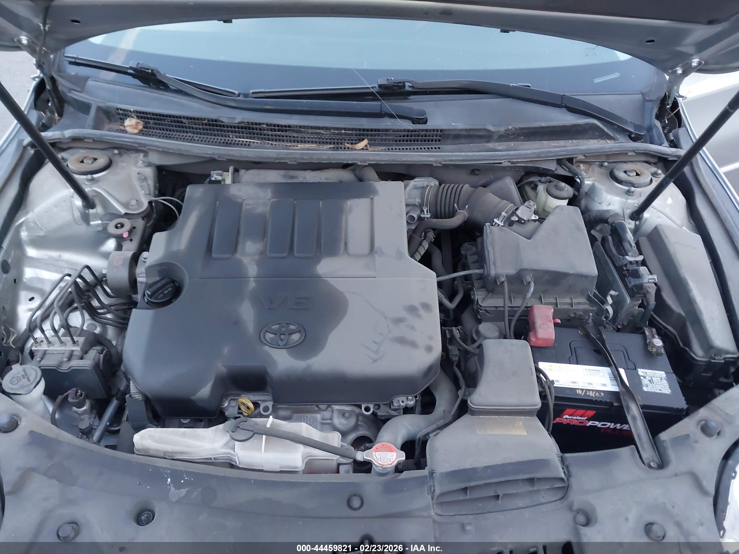 TOYOTA AVALON image 10