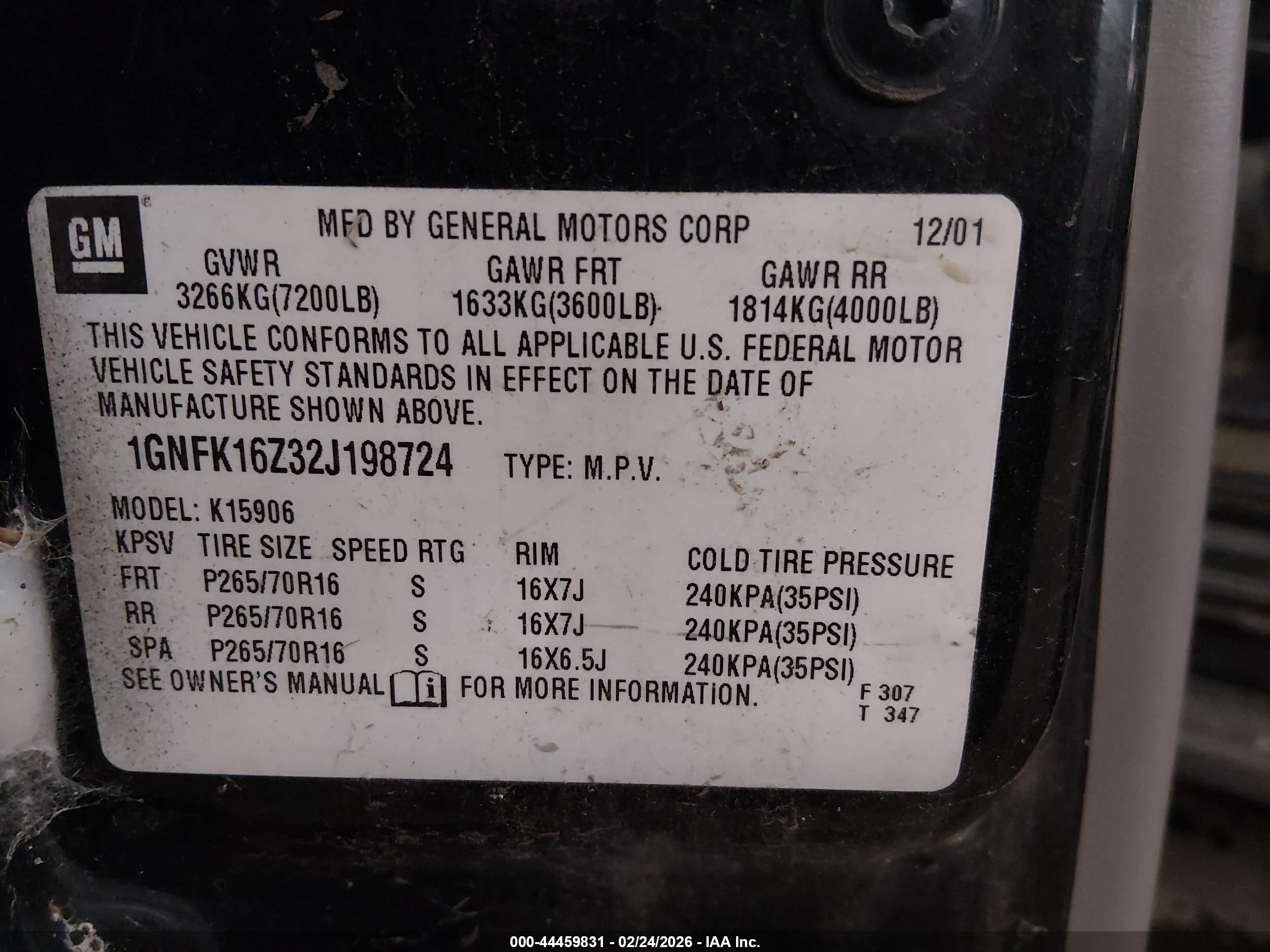 CHEVROLET SUBURBAN image 9