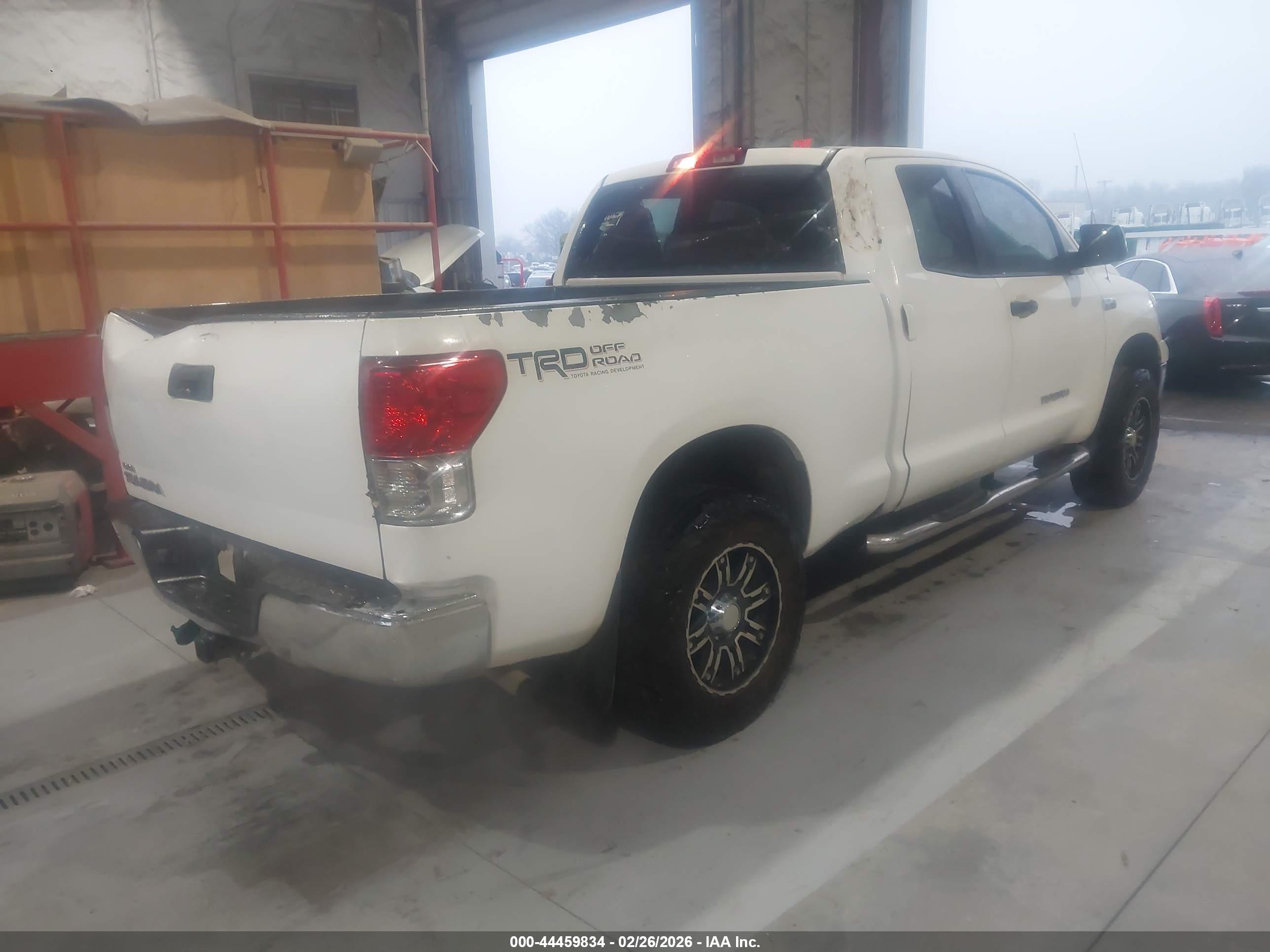 TOYOTA TUNDRA image 4