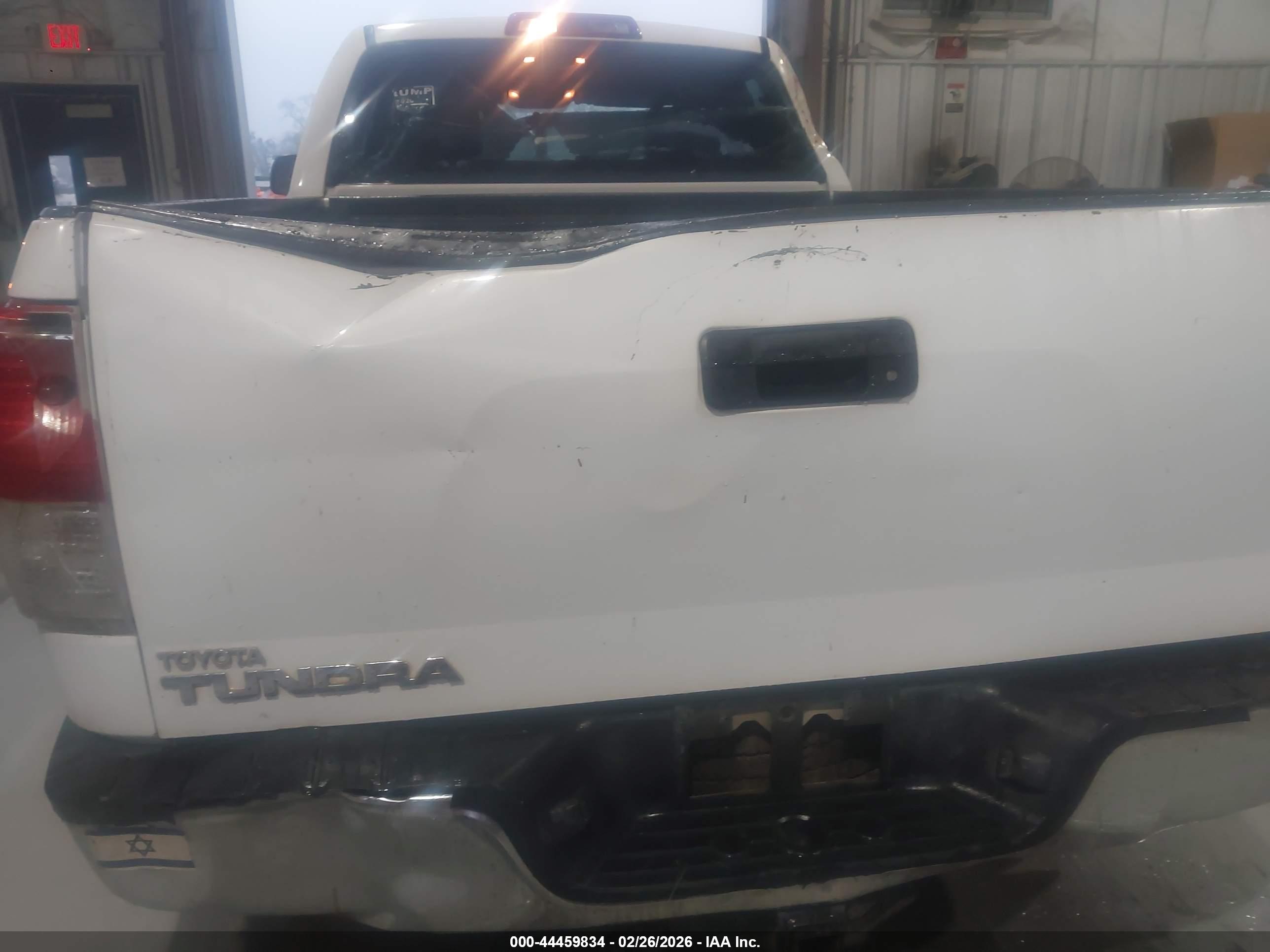 TOYOTA TUNDRA image 6