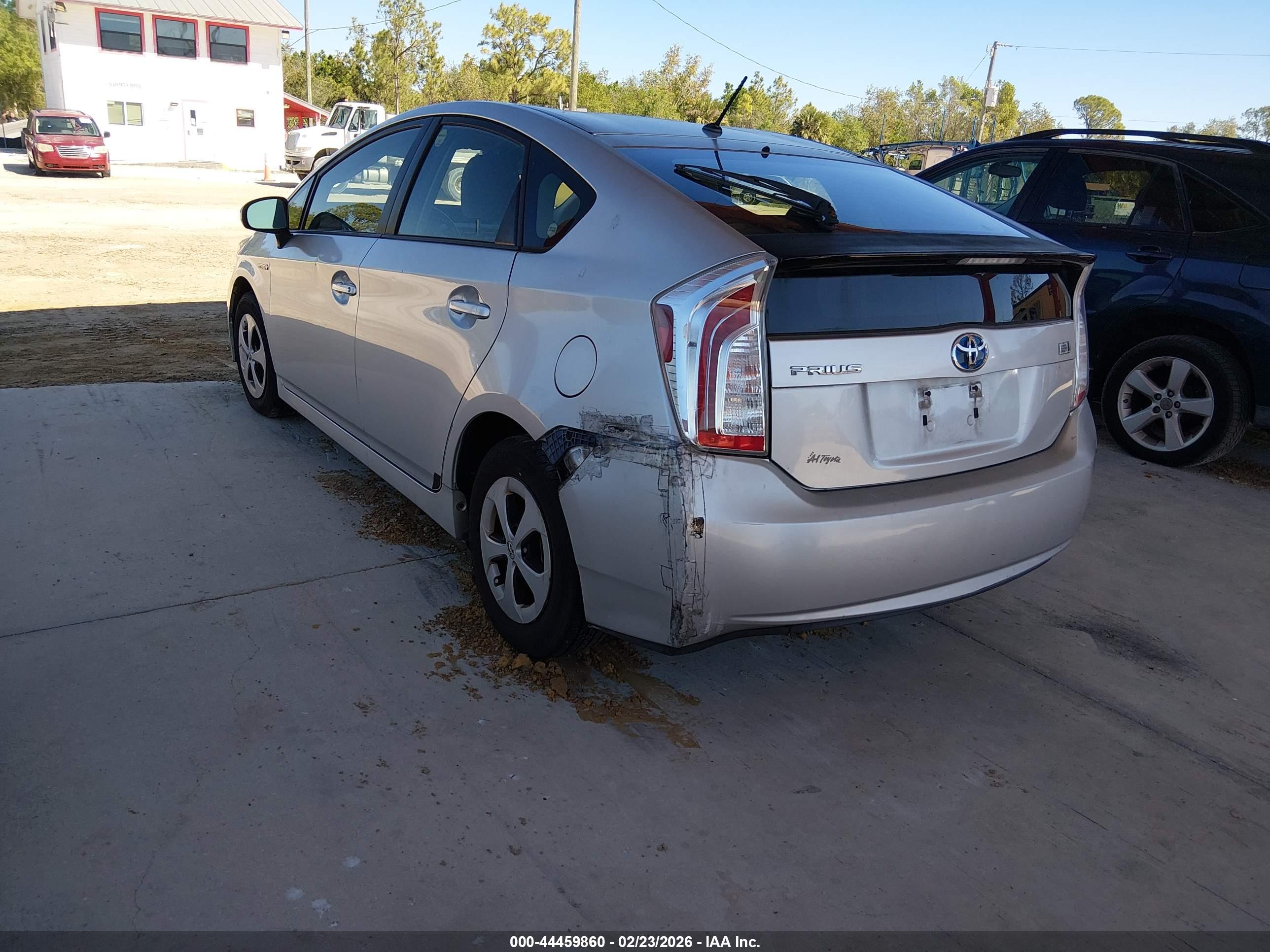 TOYOTA PRIUS image 3