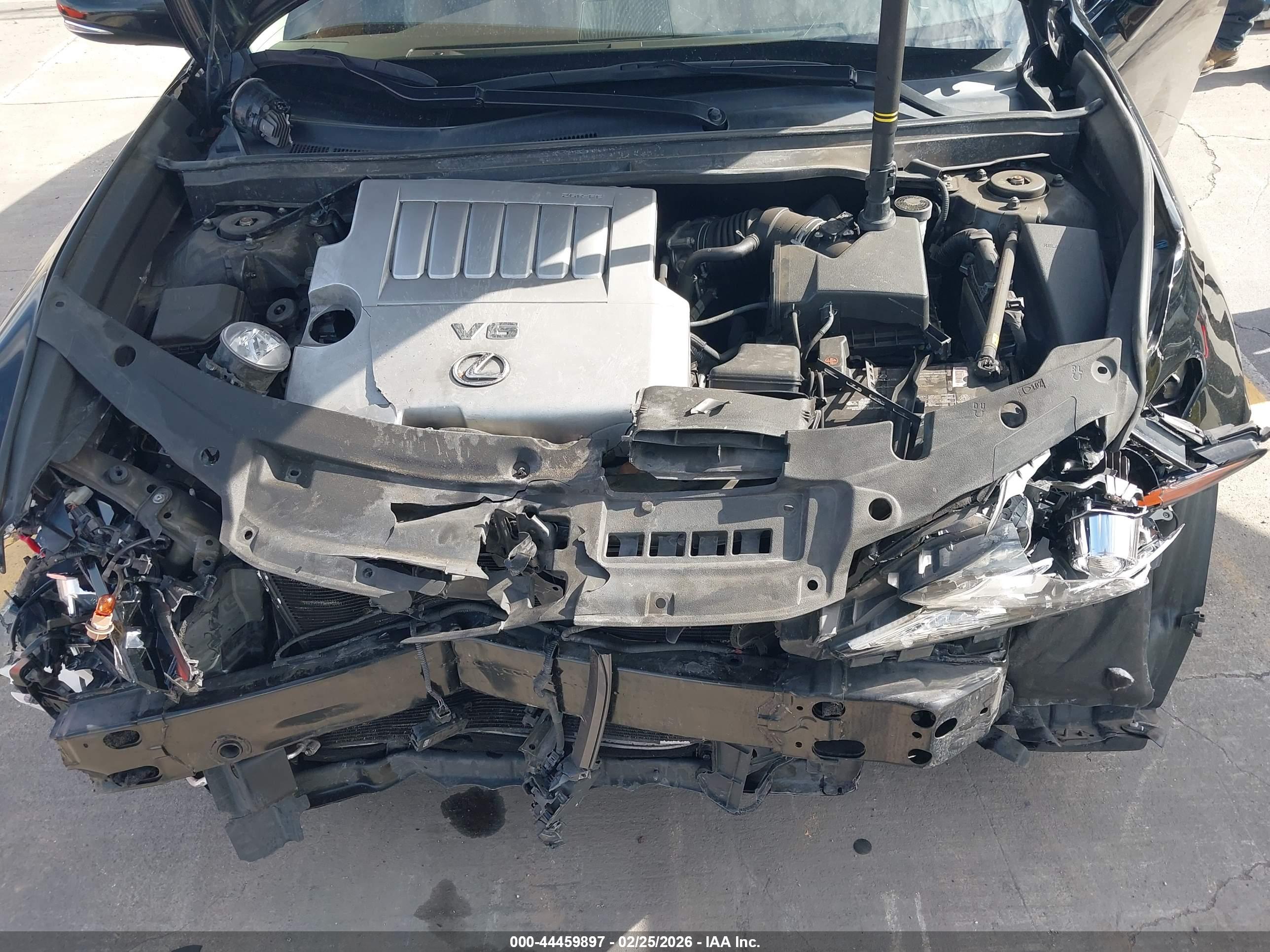 LEXUS ES image 10