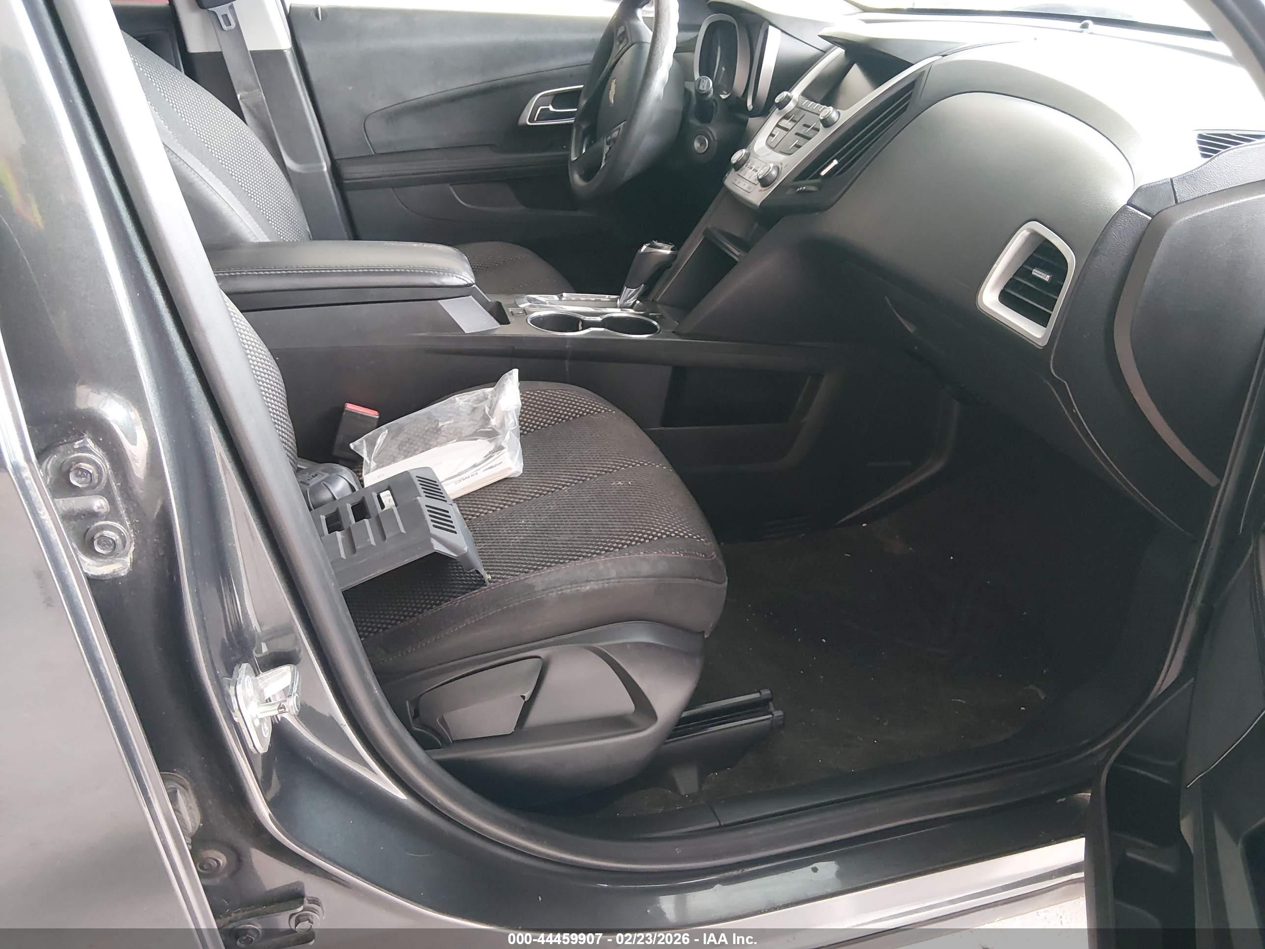 CHEVROLET EQUINOX image 5