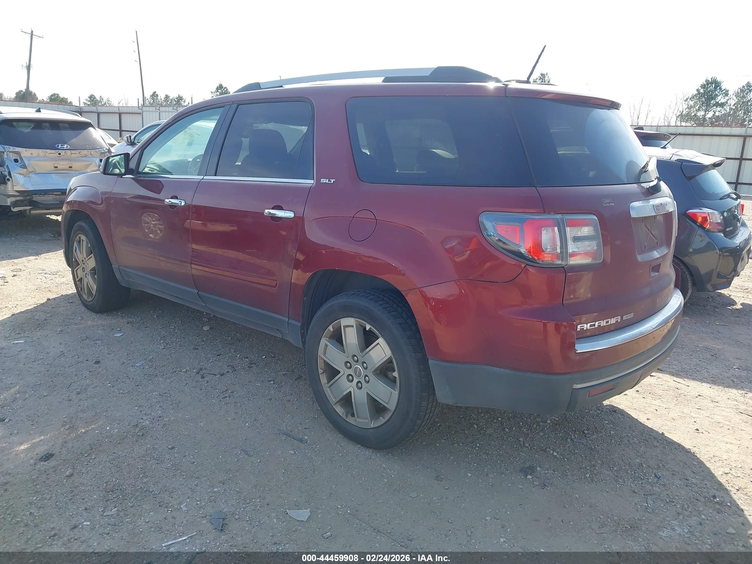 GMC ACADIA image 3