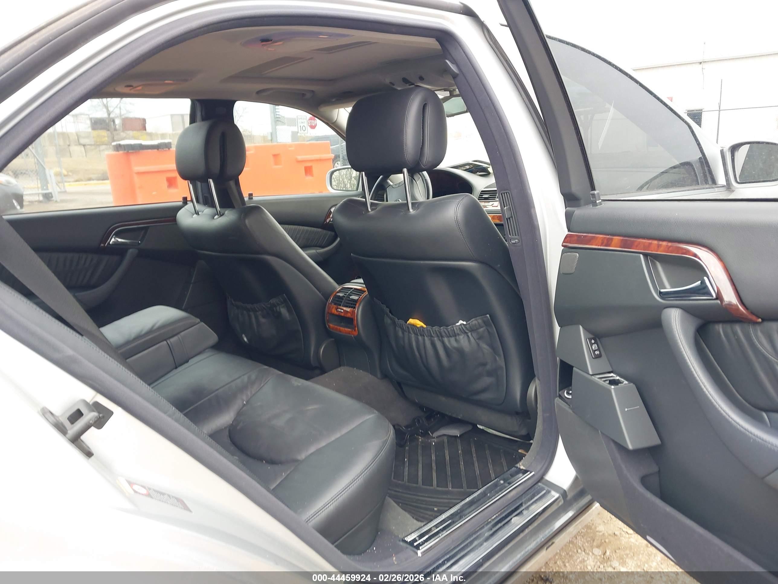 MERCEDES-BENZ S image 8