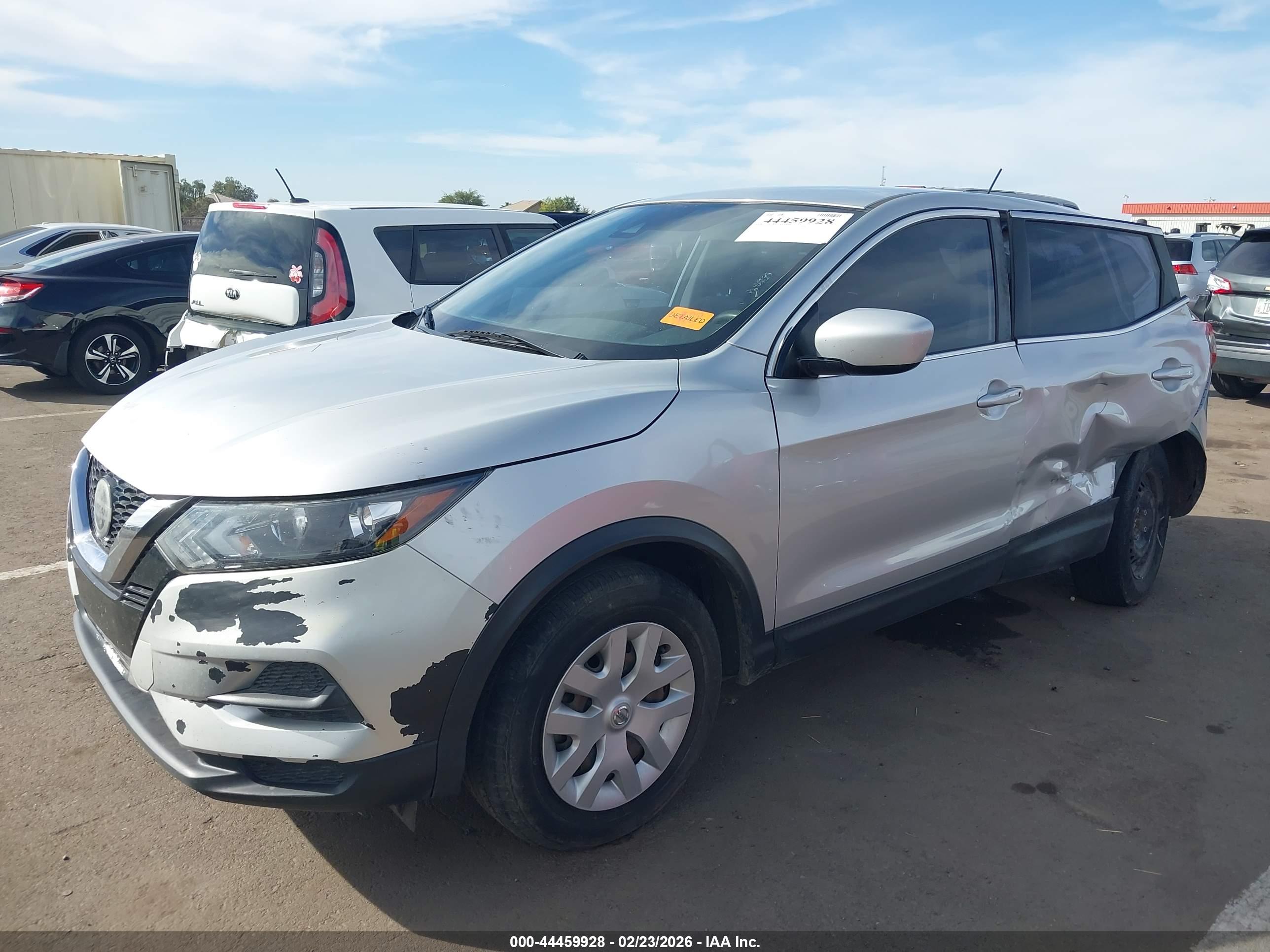NISSAN ROGUE image 2