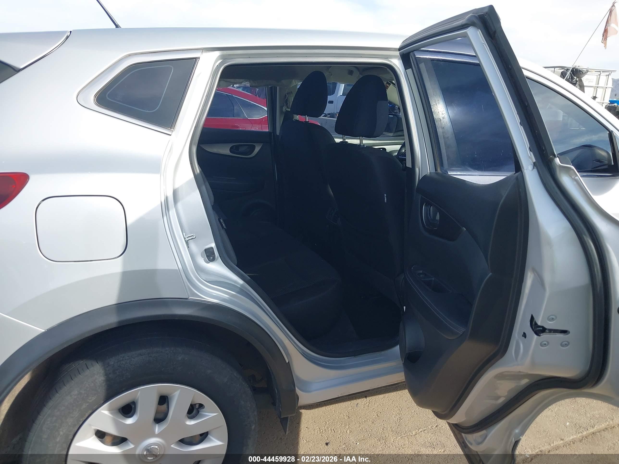 NISSAN ROGUE image 8
