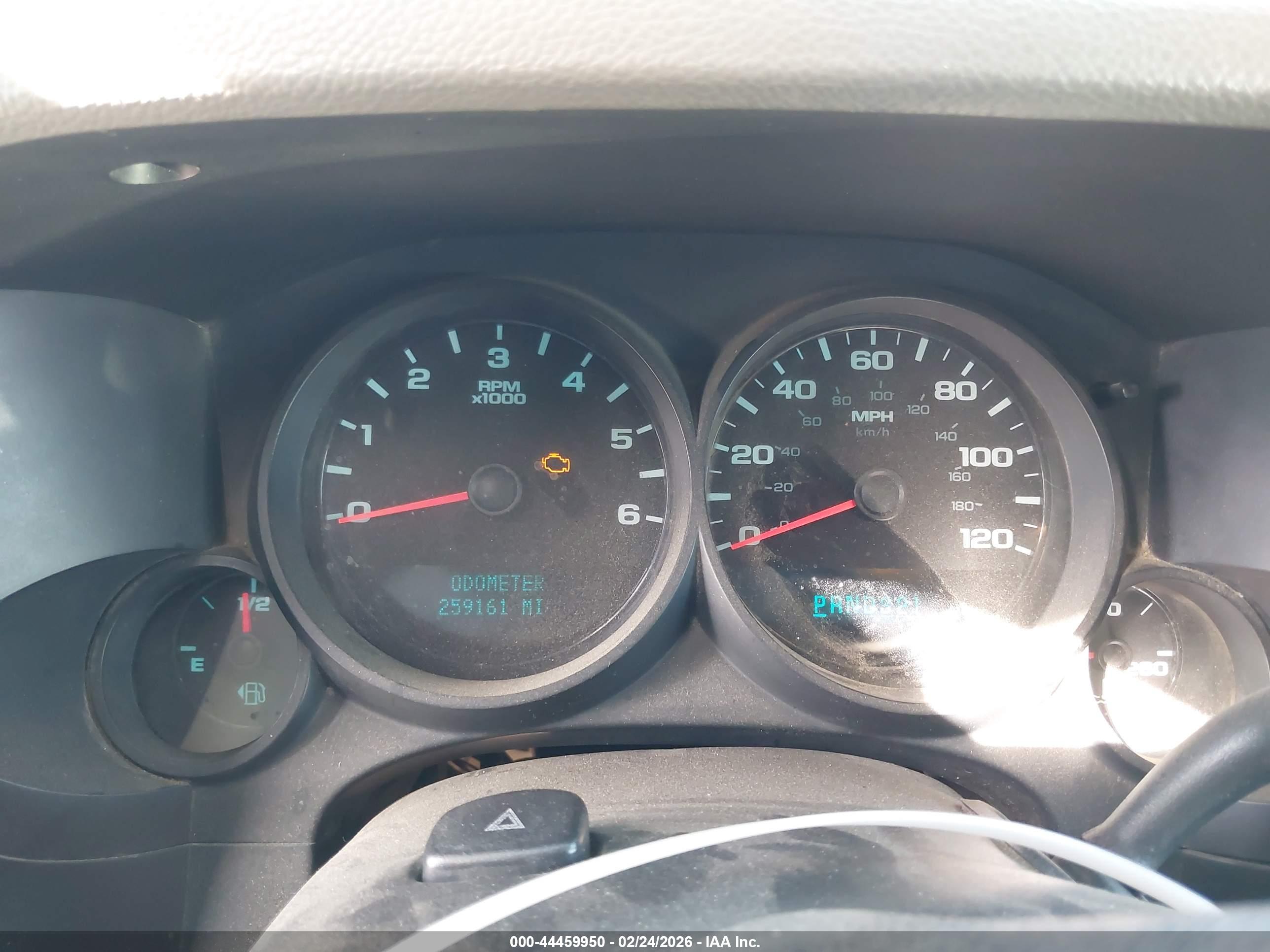 CHEVROLET SILVERADO image 7