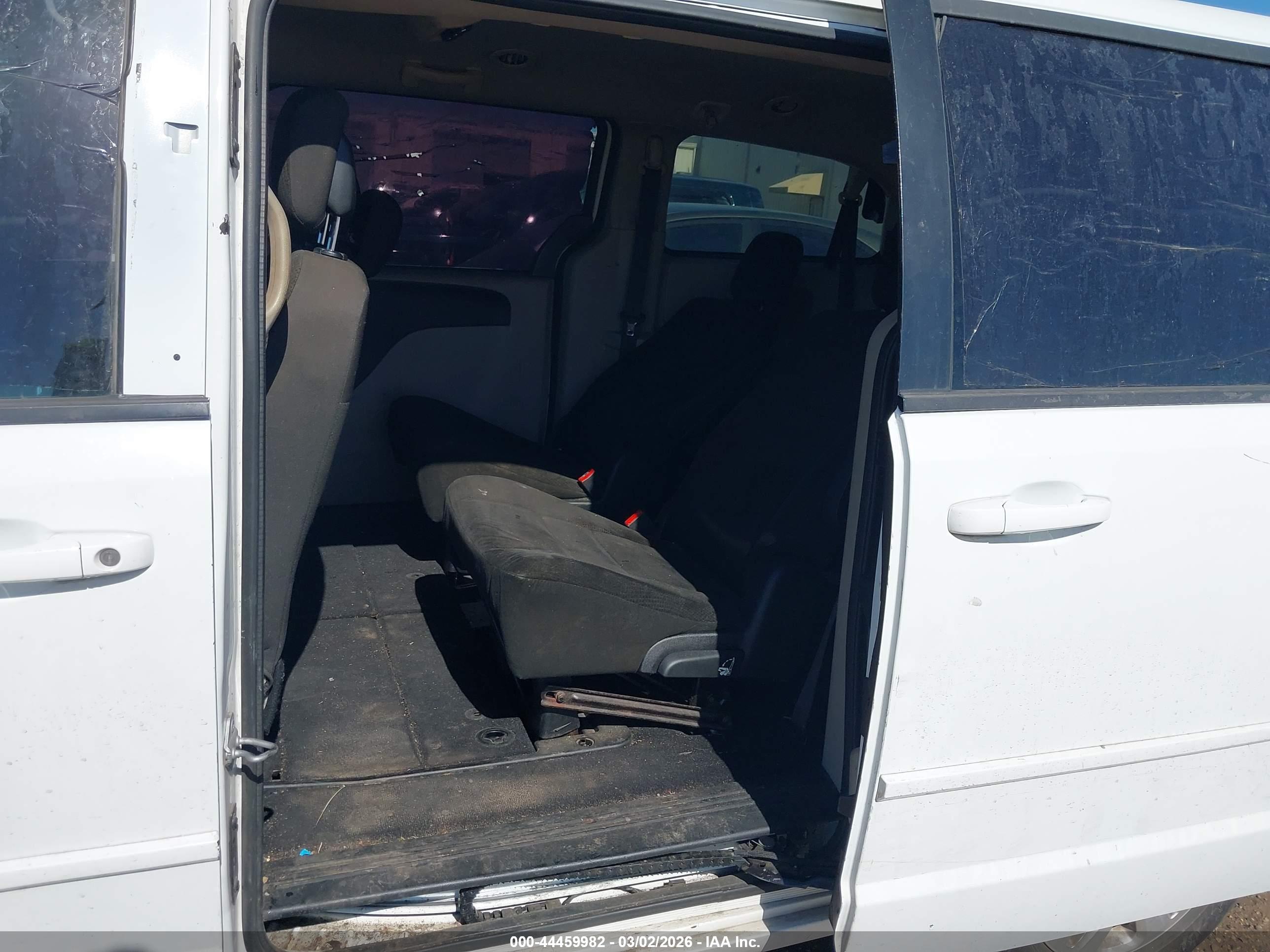 DODGE GRAND image 8