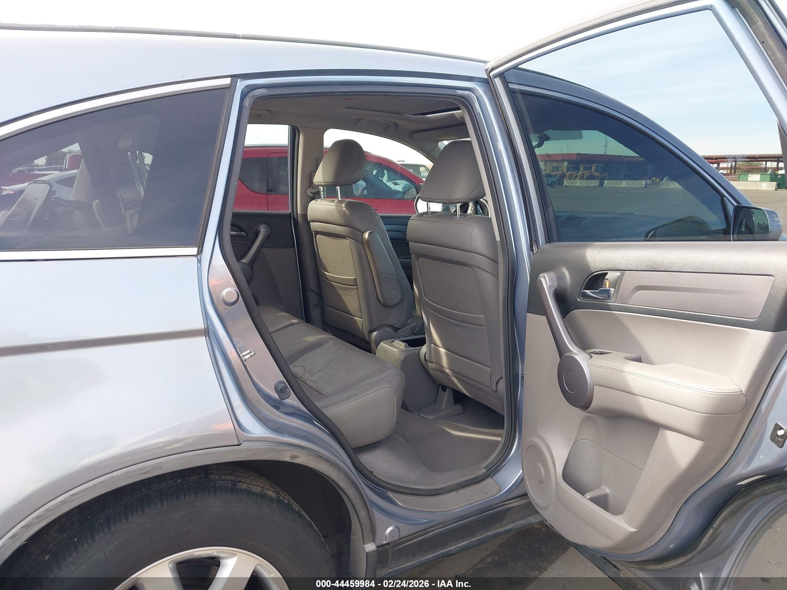 HONDA CR-V image 8