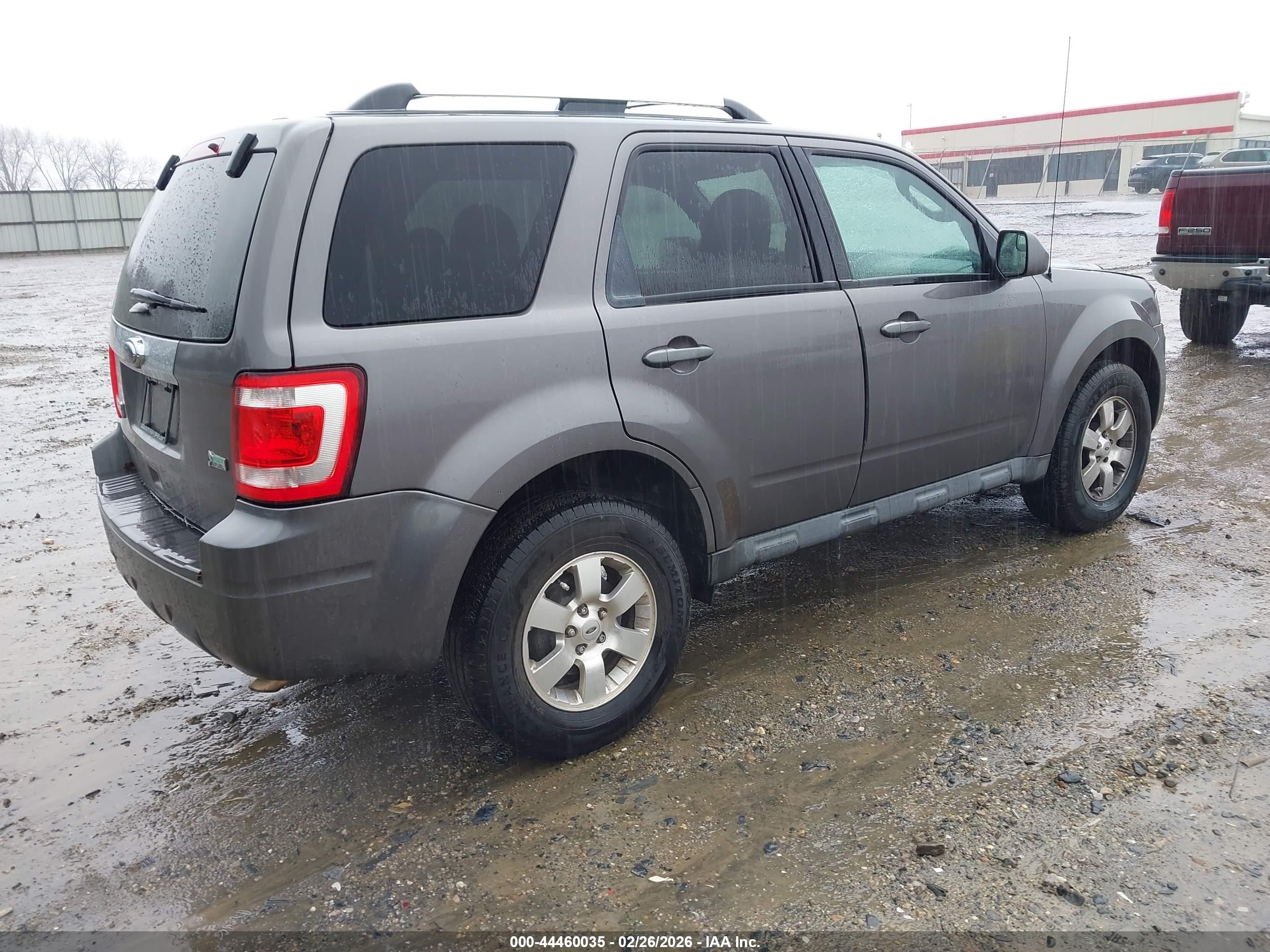 FORD ESCAPE image 4