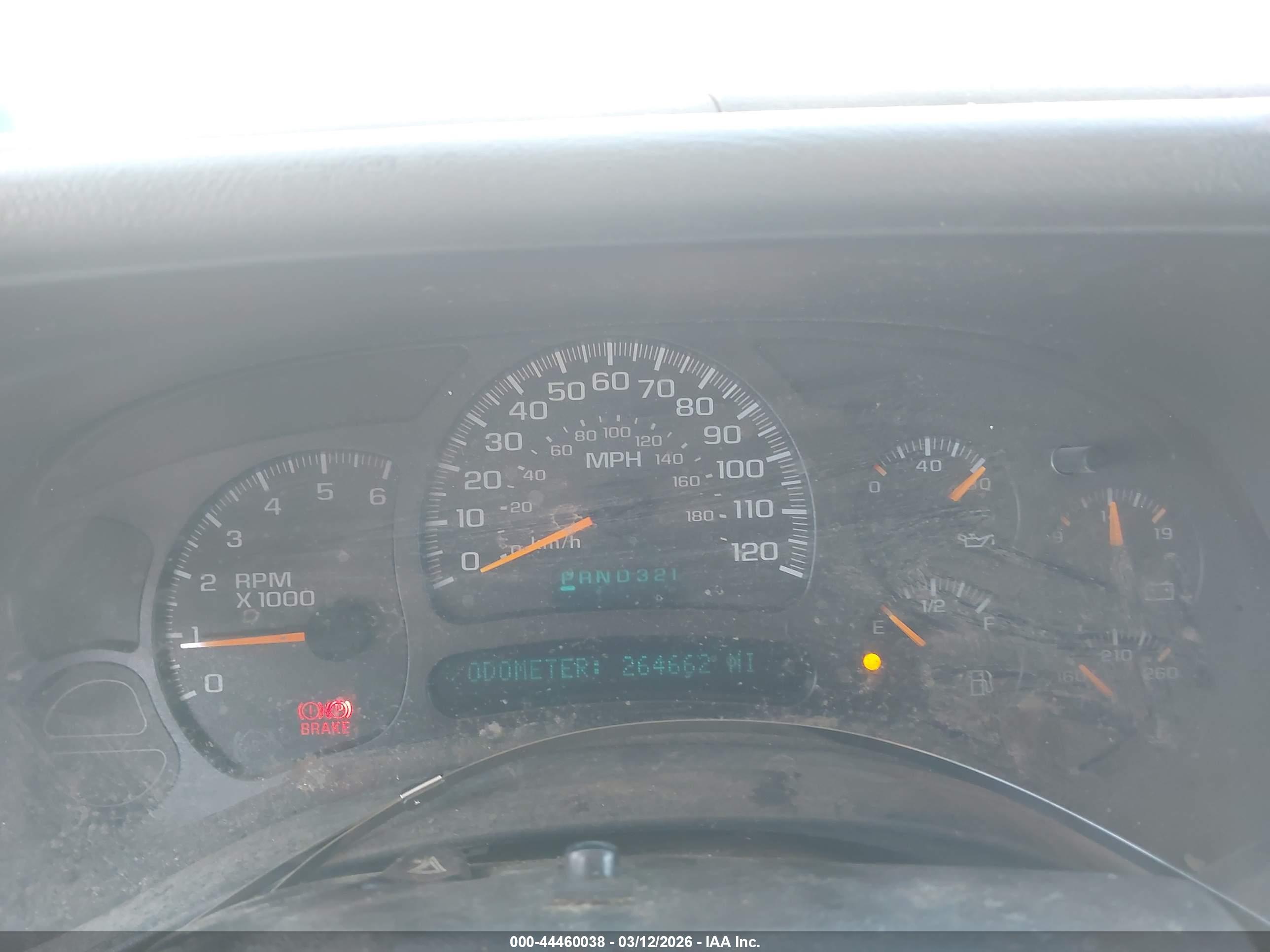 CHEVROLET TAHOE image 7