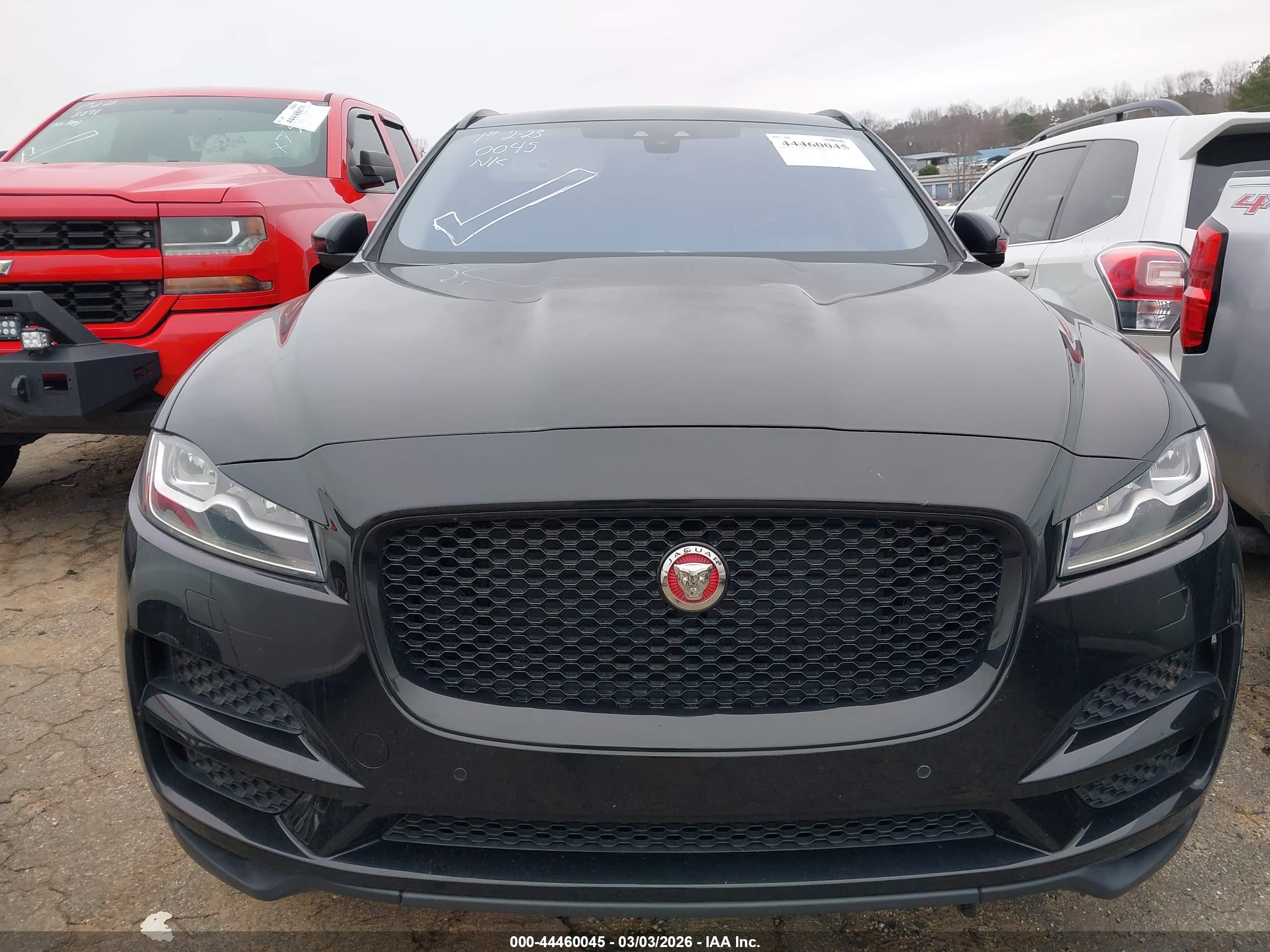 JAGUAR F-PACE image 6