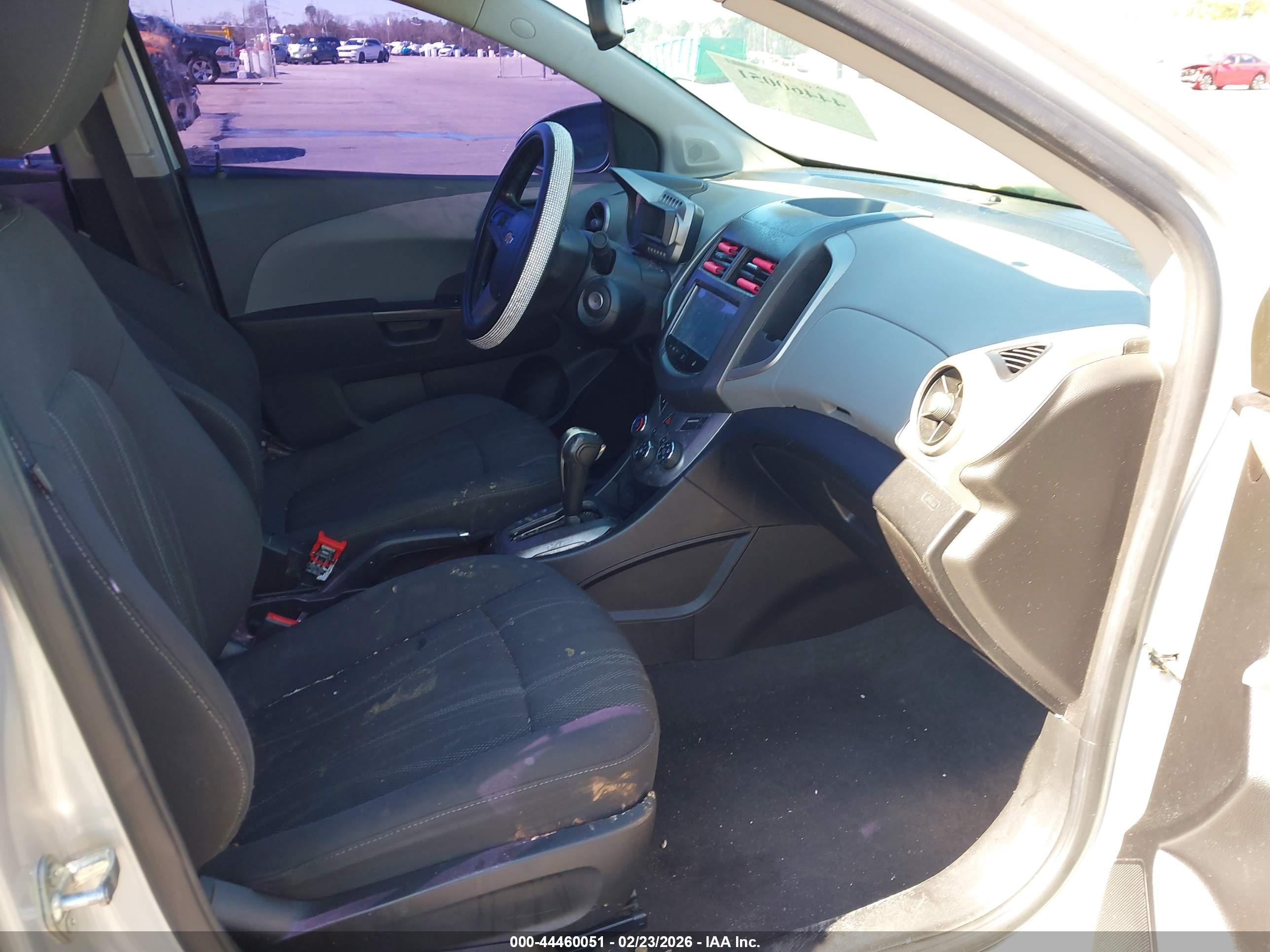 CHEVROLET SONIC image 5