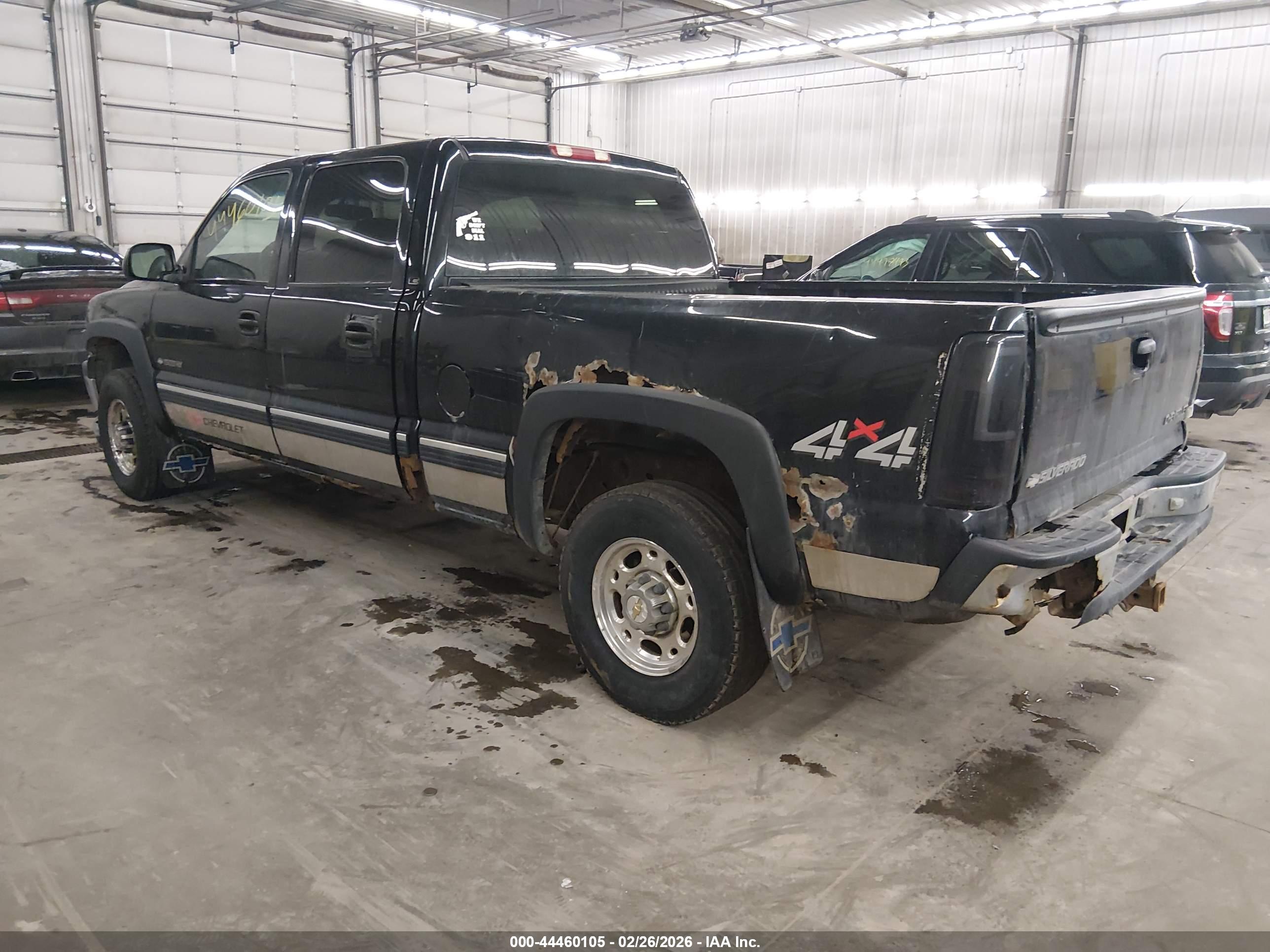 CHEVROLET SILVERADO image 3