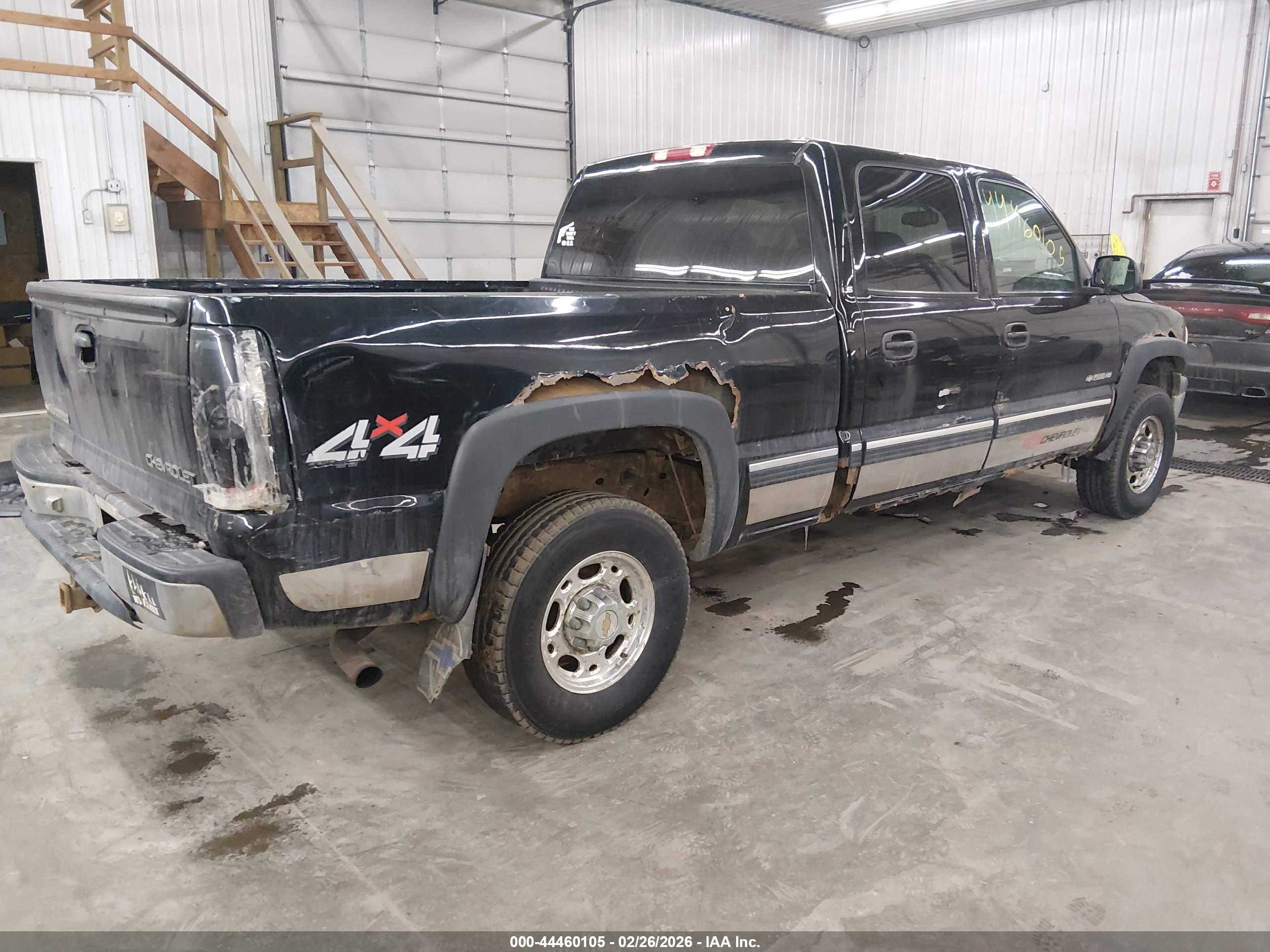 CHEVROLET SILVERADO image 4