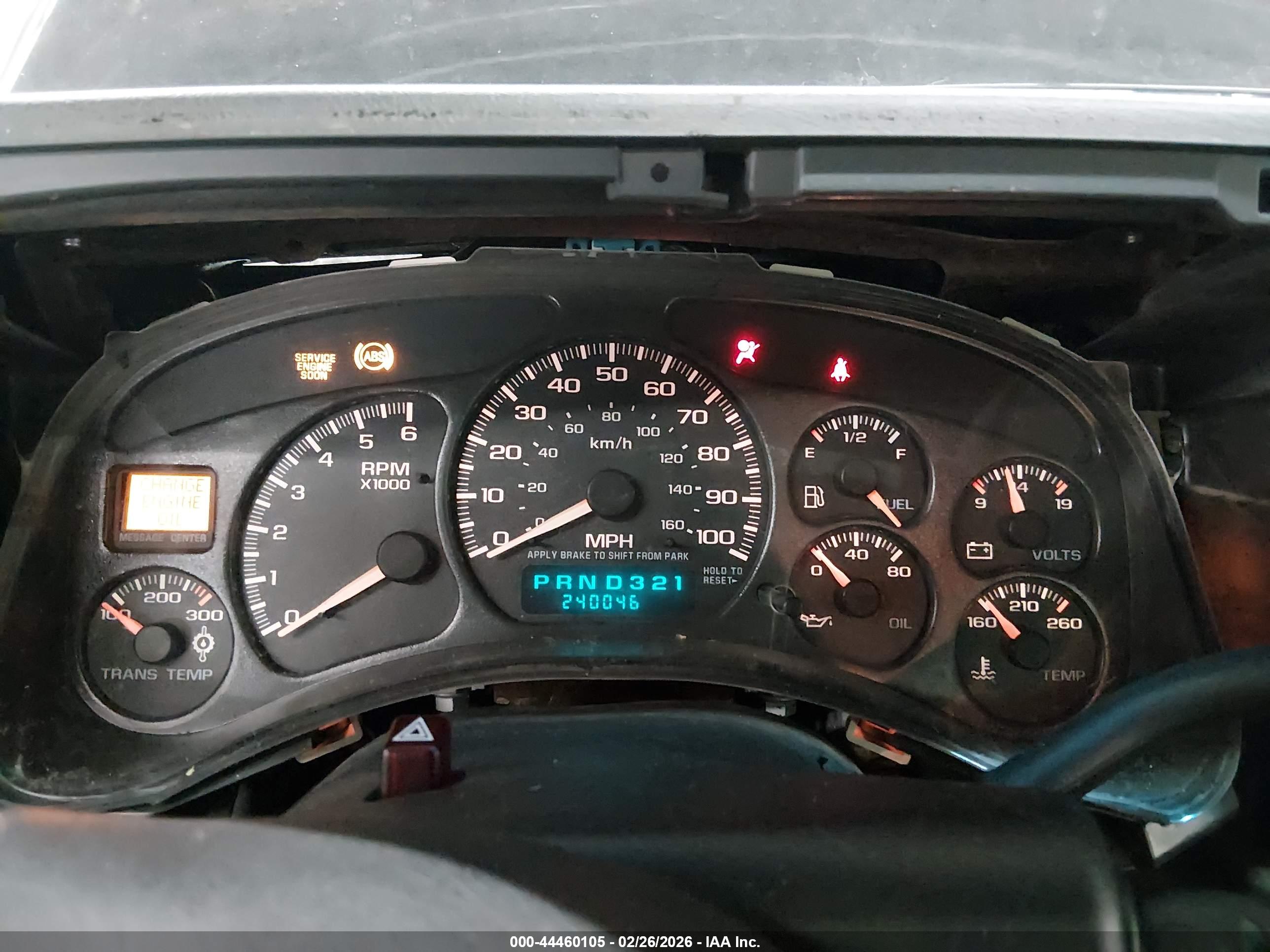 CHEVROLET SILVERADO image 7