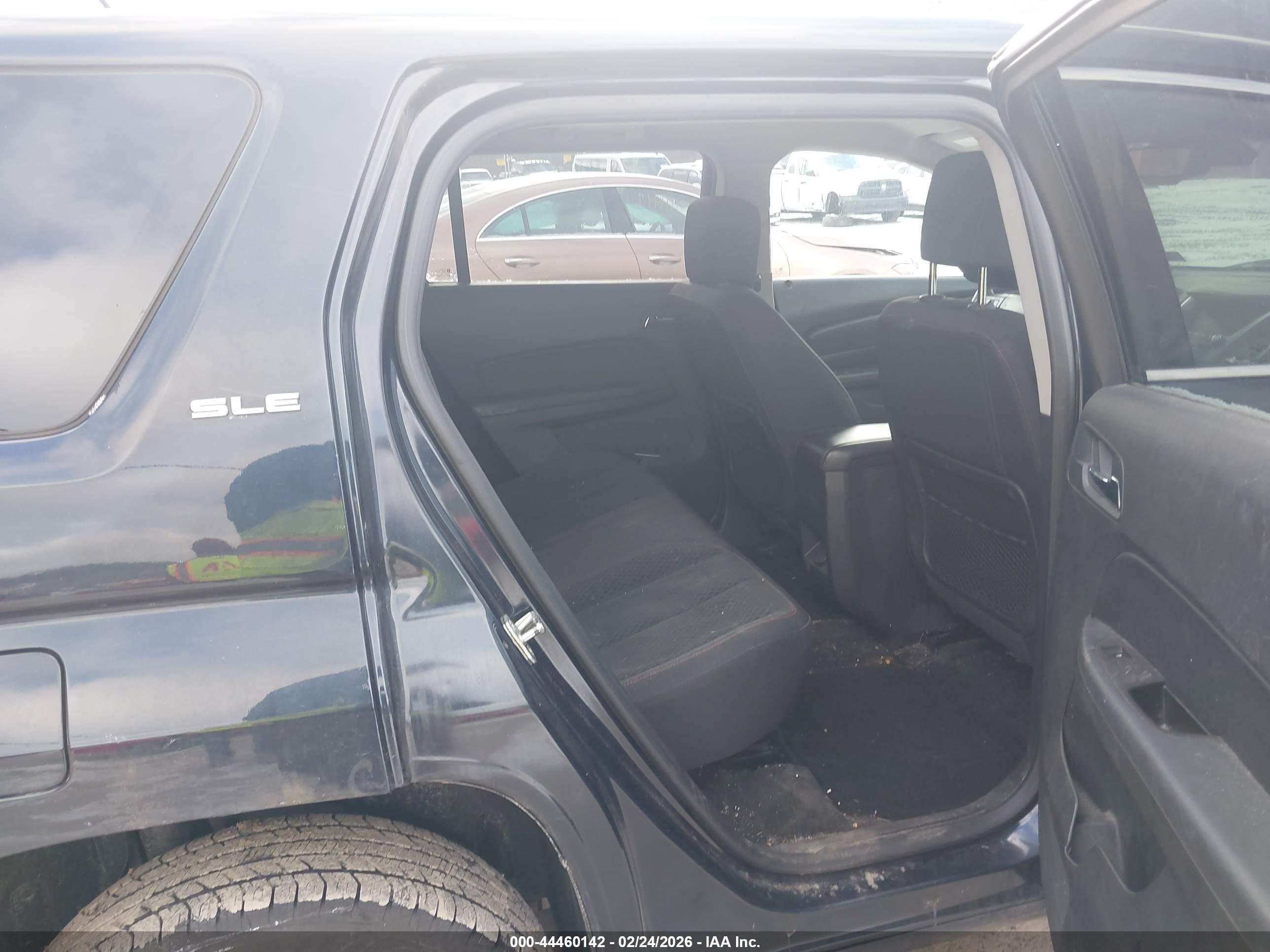 GMC TERRAIN image 8
