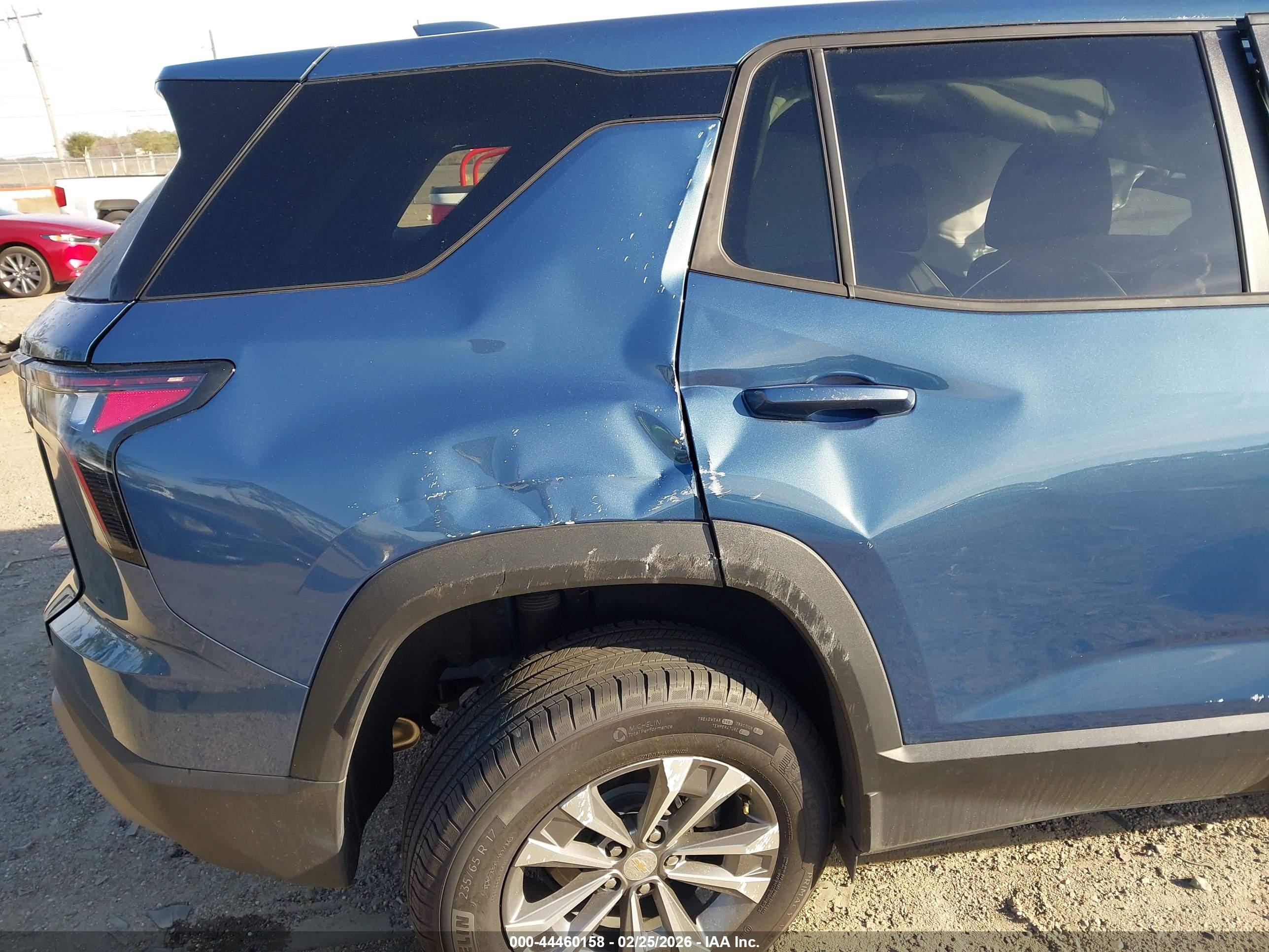 CHEVROLET EQUINOX image 6