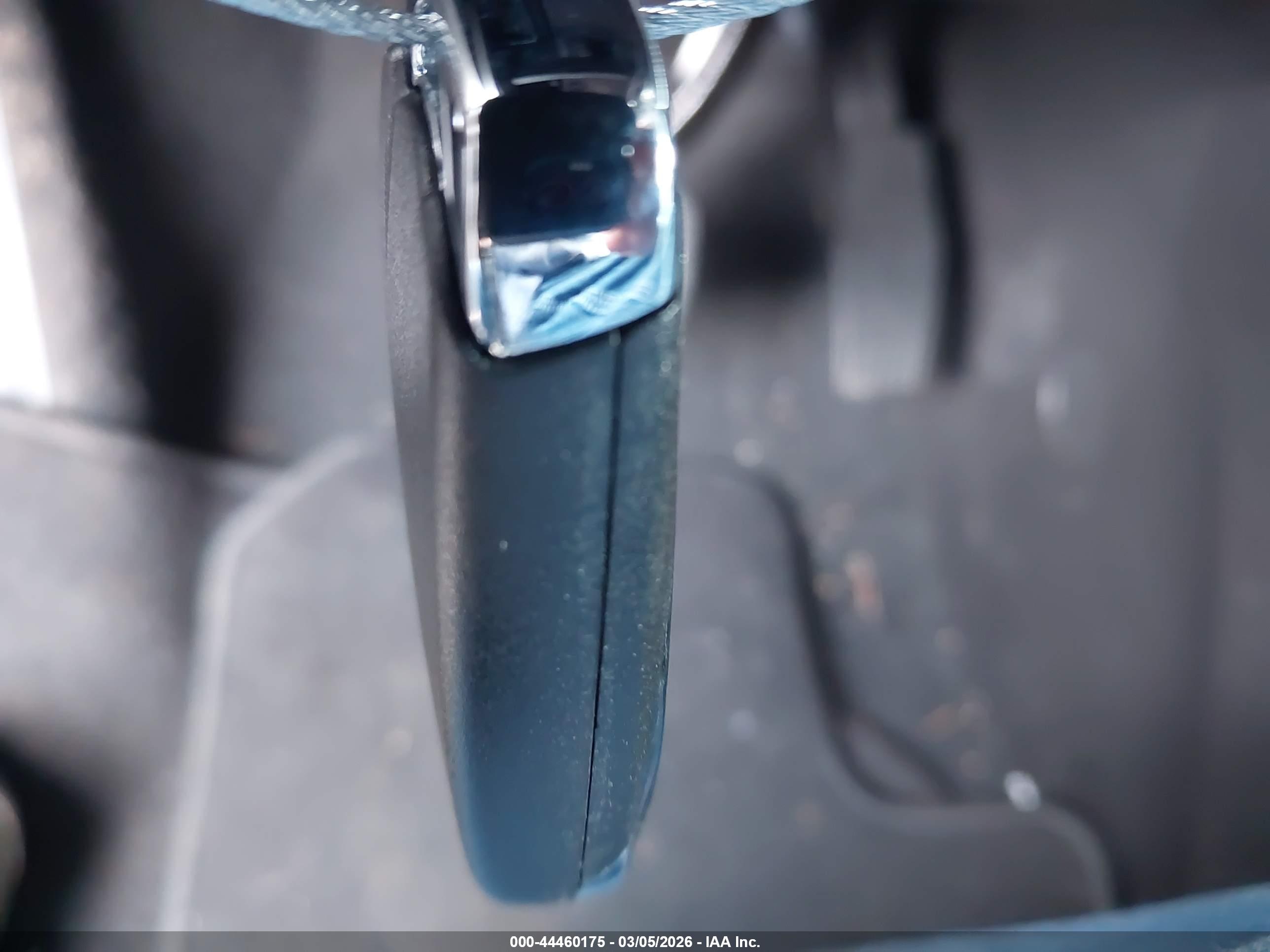 CHEVROLET EQUINOX image 11