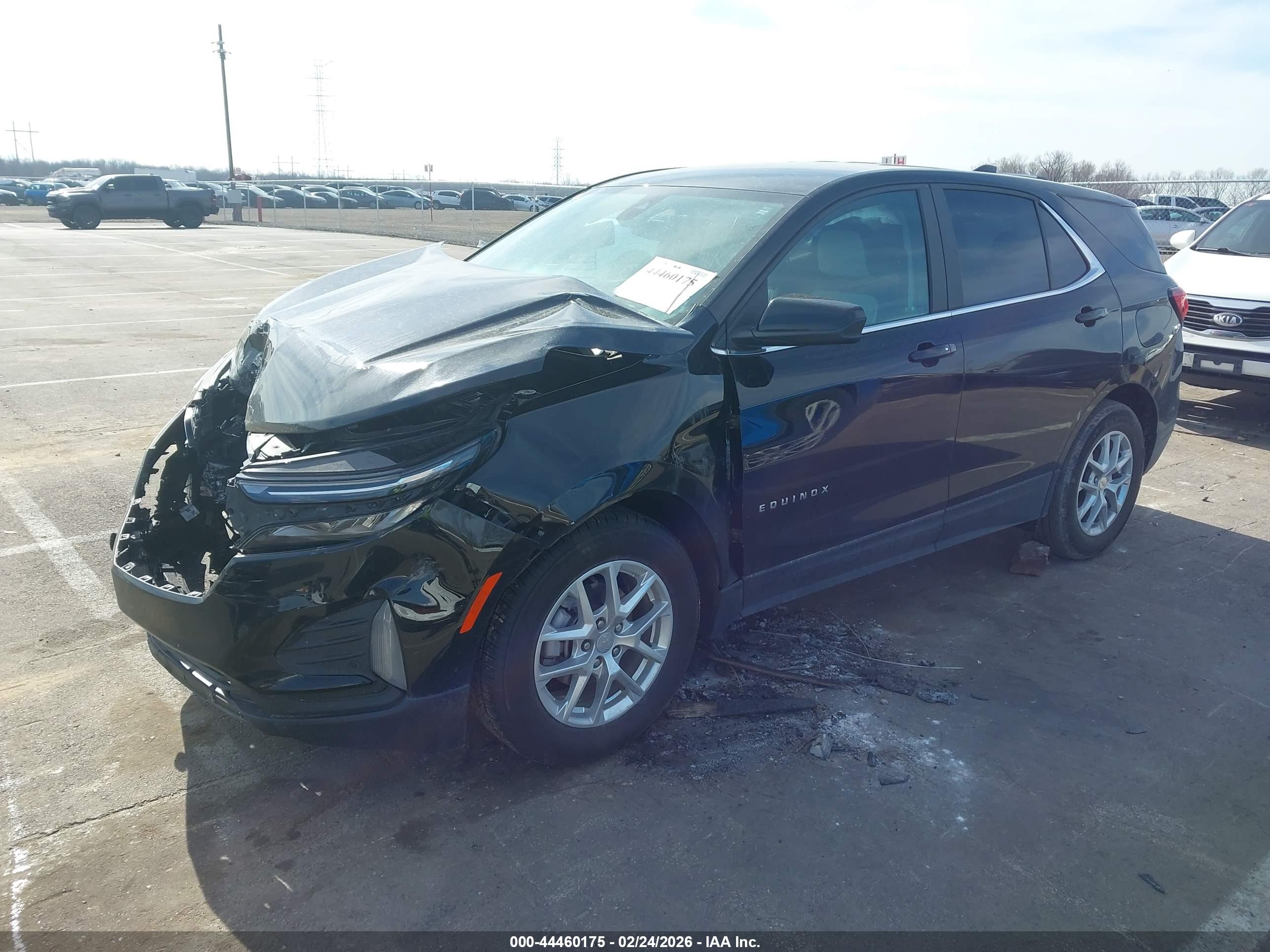 CHEVROLET EQUINOX image 2