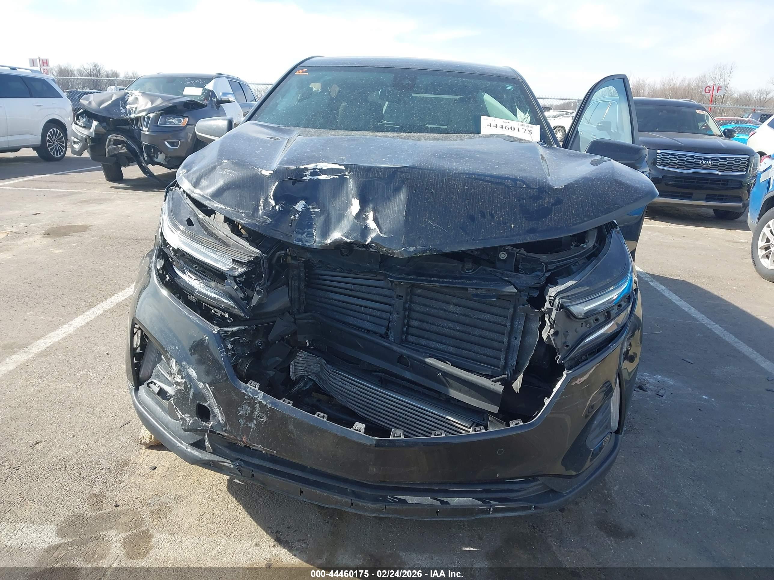 CHEVROLET EQUINOX image 6