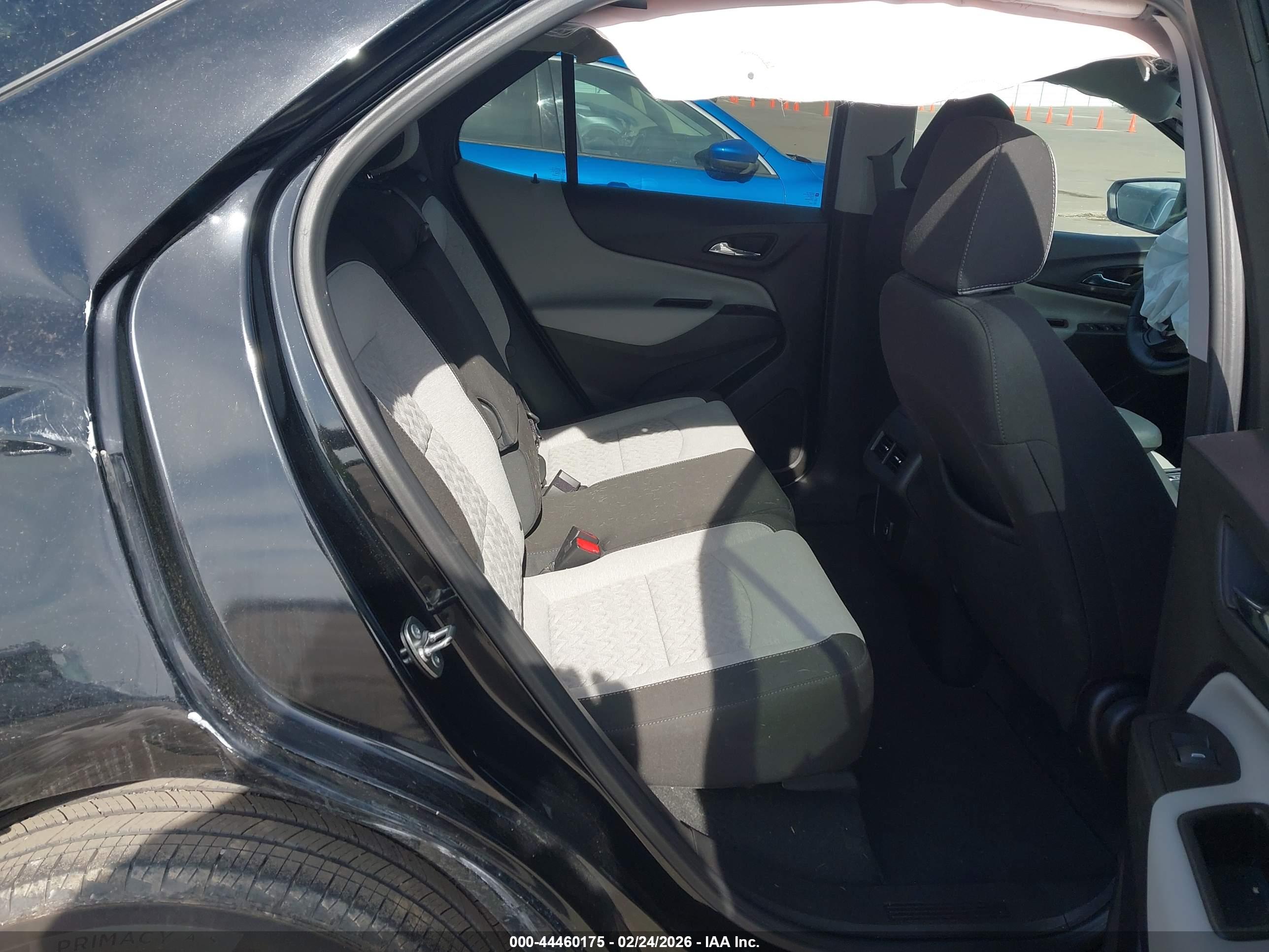 CHEVROLET EQUINOX image 8