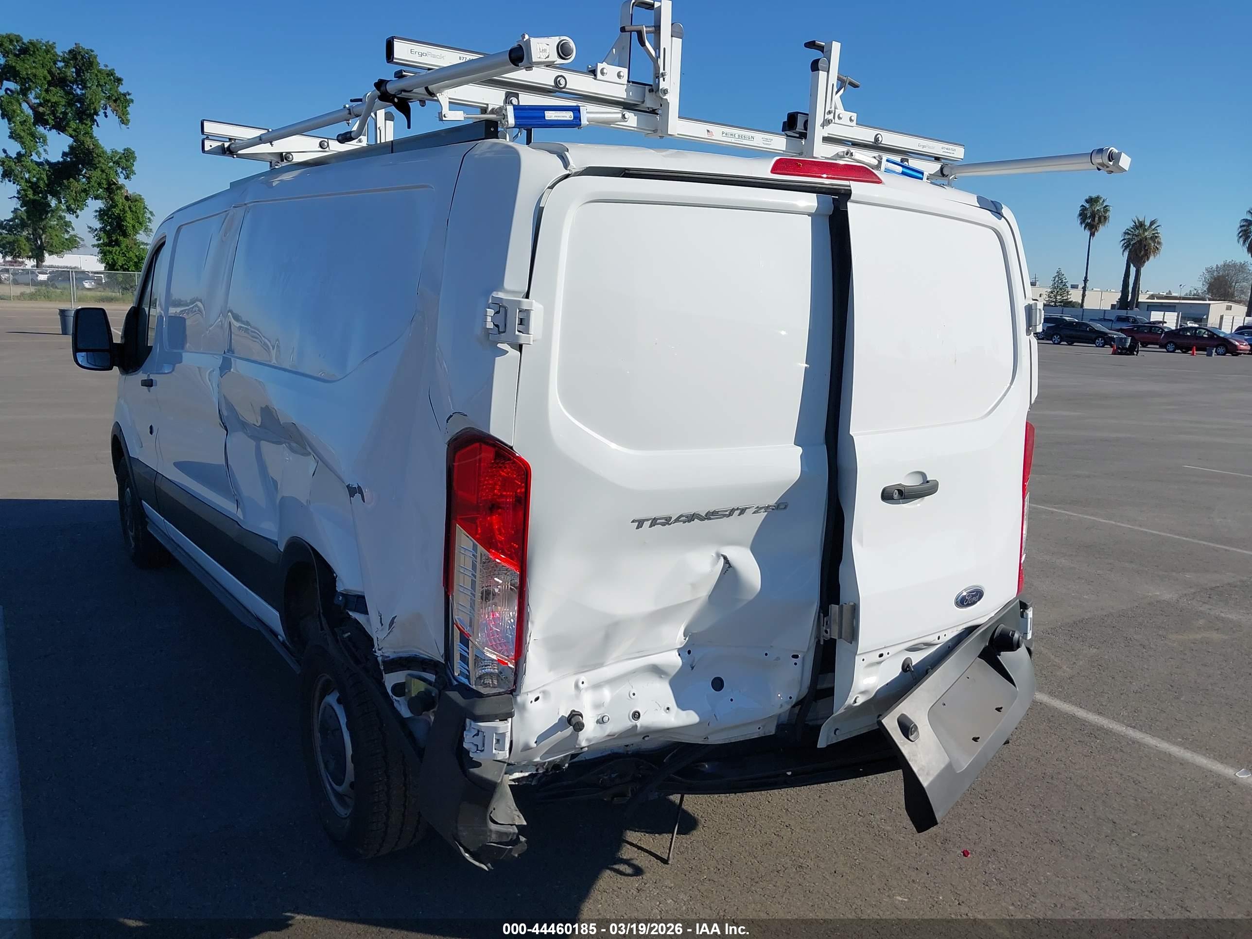 FORD TRANSIT-250 image 6