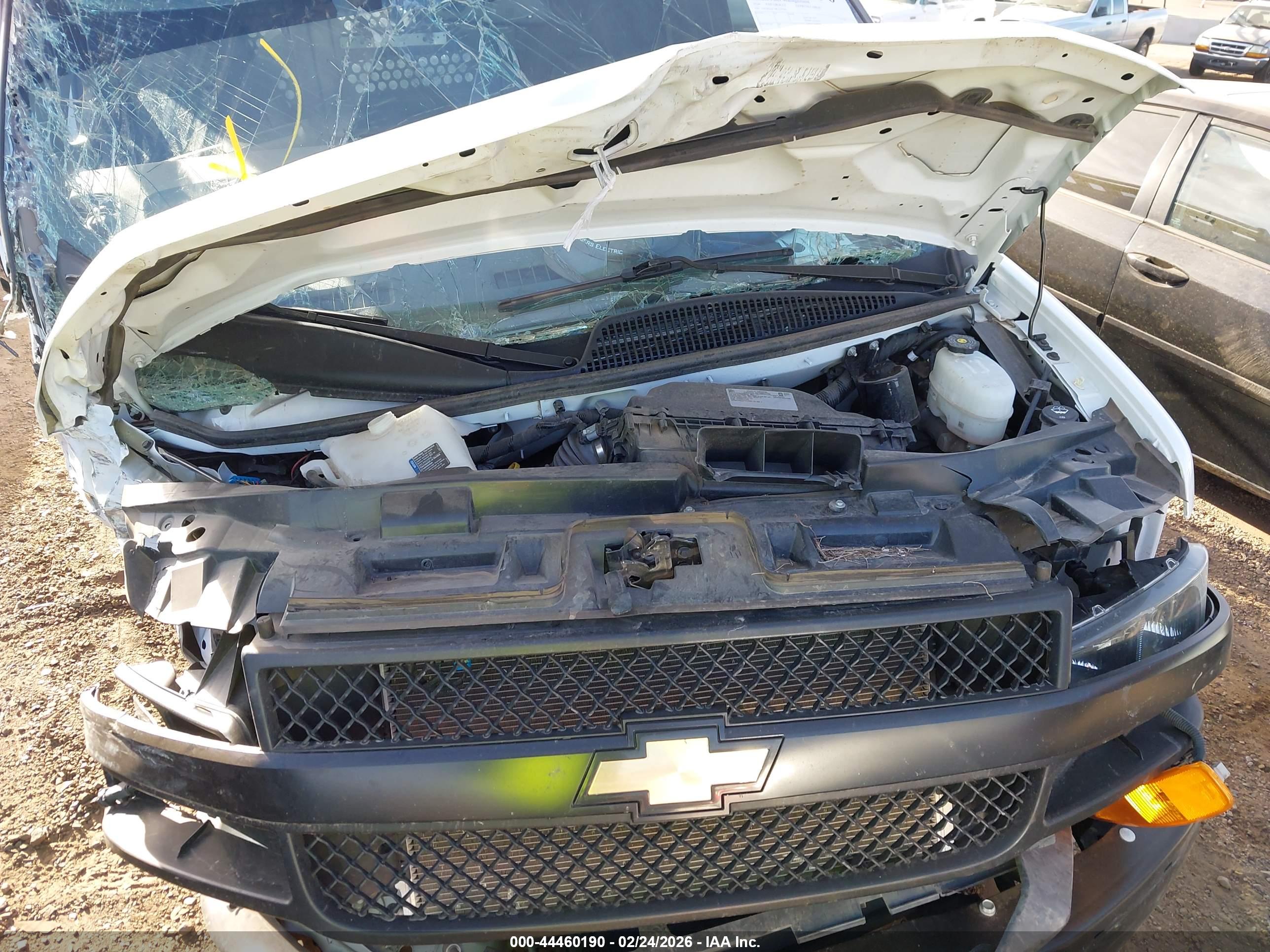 CHEVROLET EXPRESS image 10