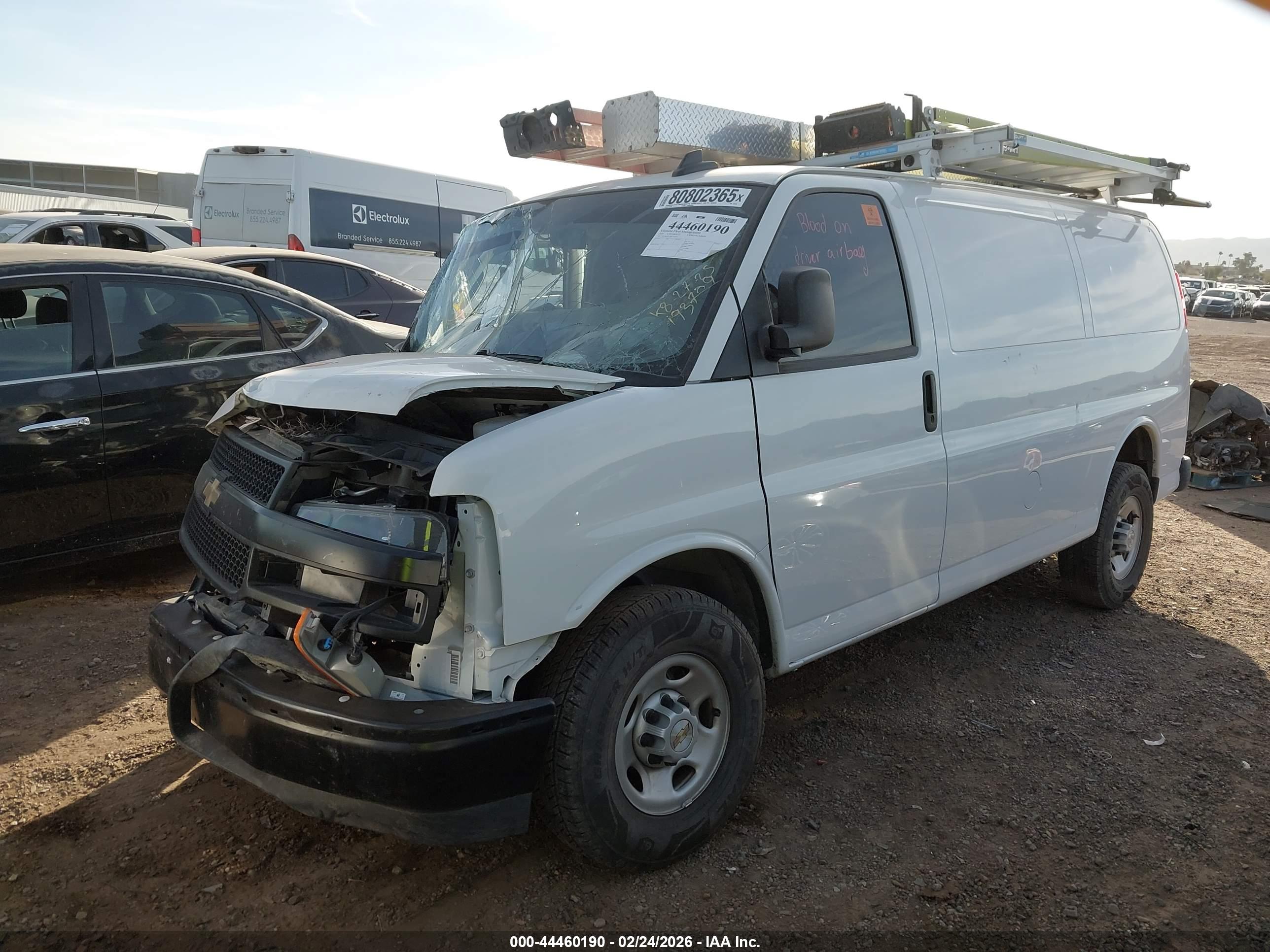 CHEVROLET EXPRESS image 2