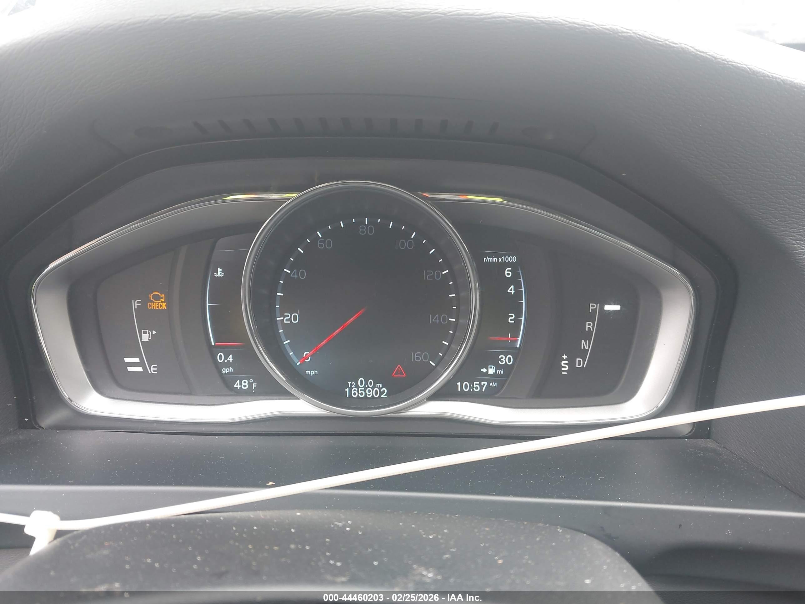VOLVO S60 image 7