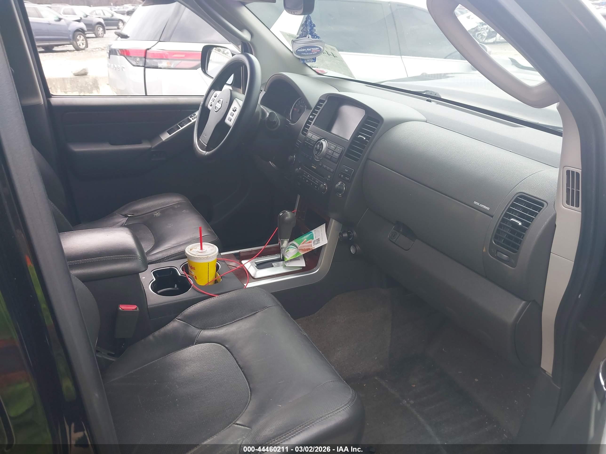 NISSAN PATHFINDER image 5