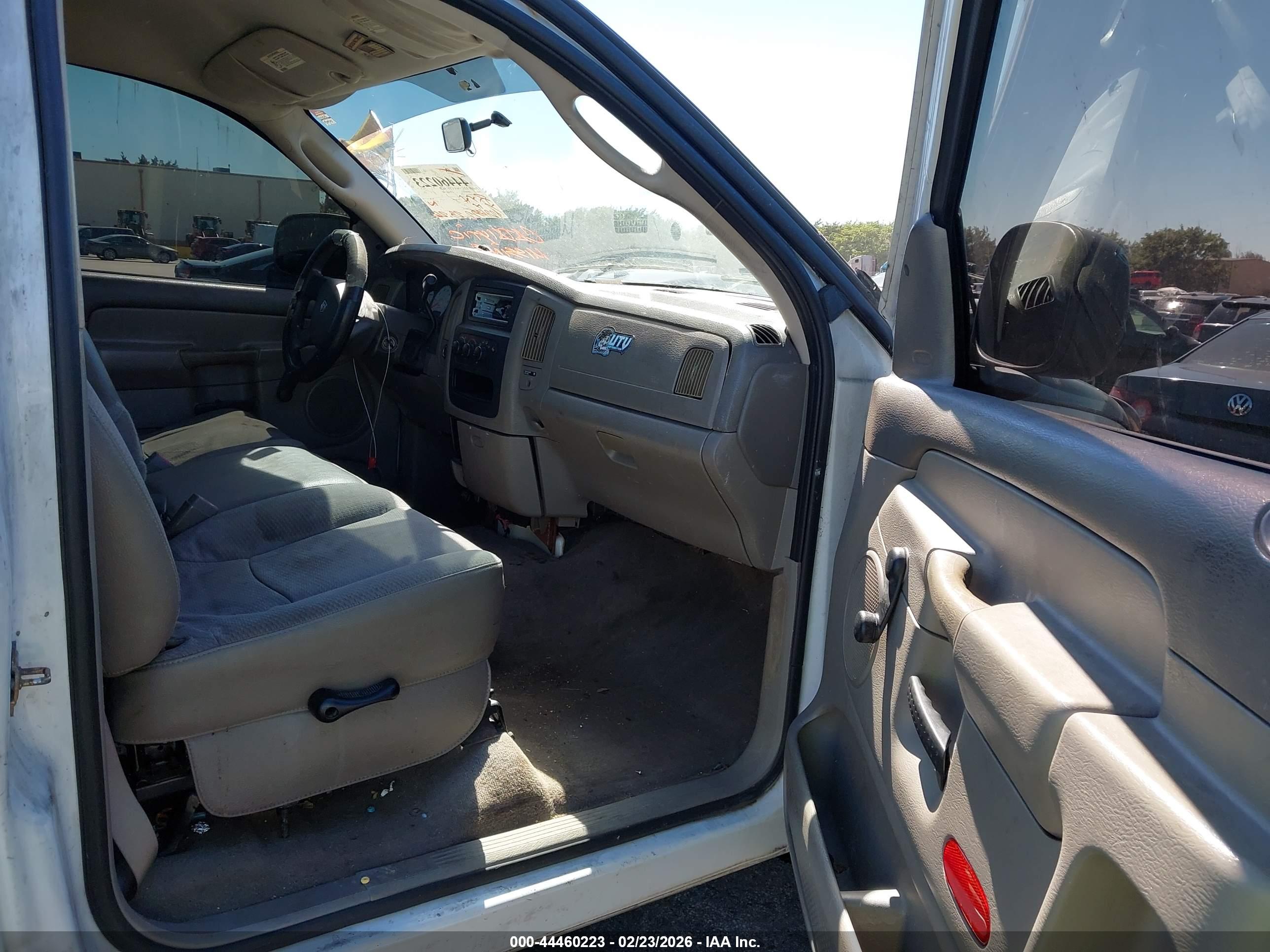 DODGE RAM image 5