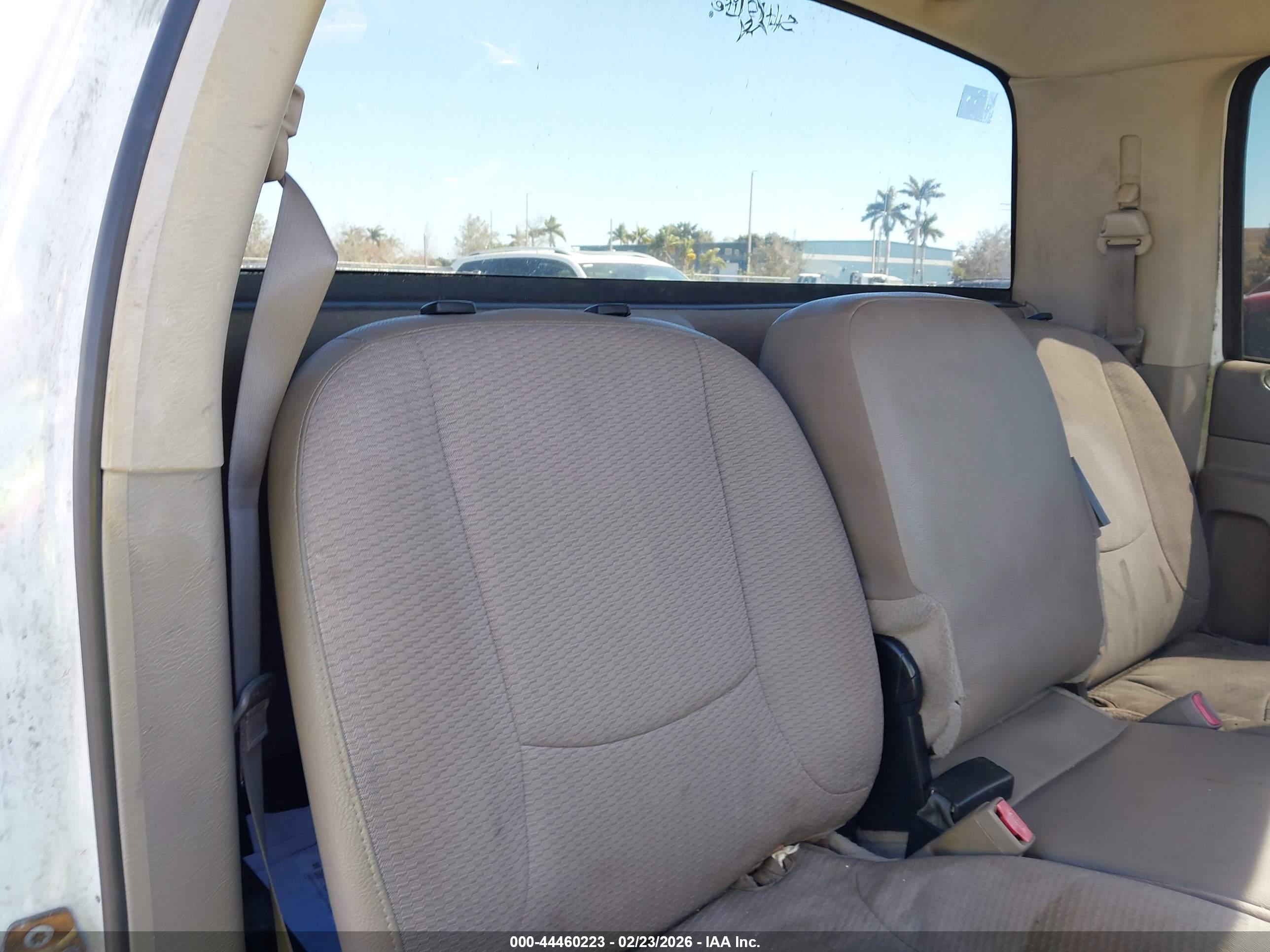 DODGE RAM image 8