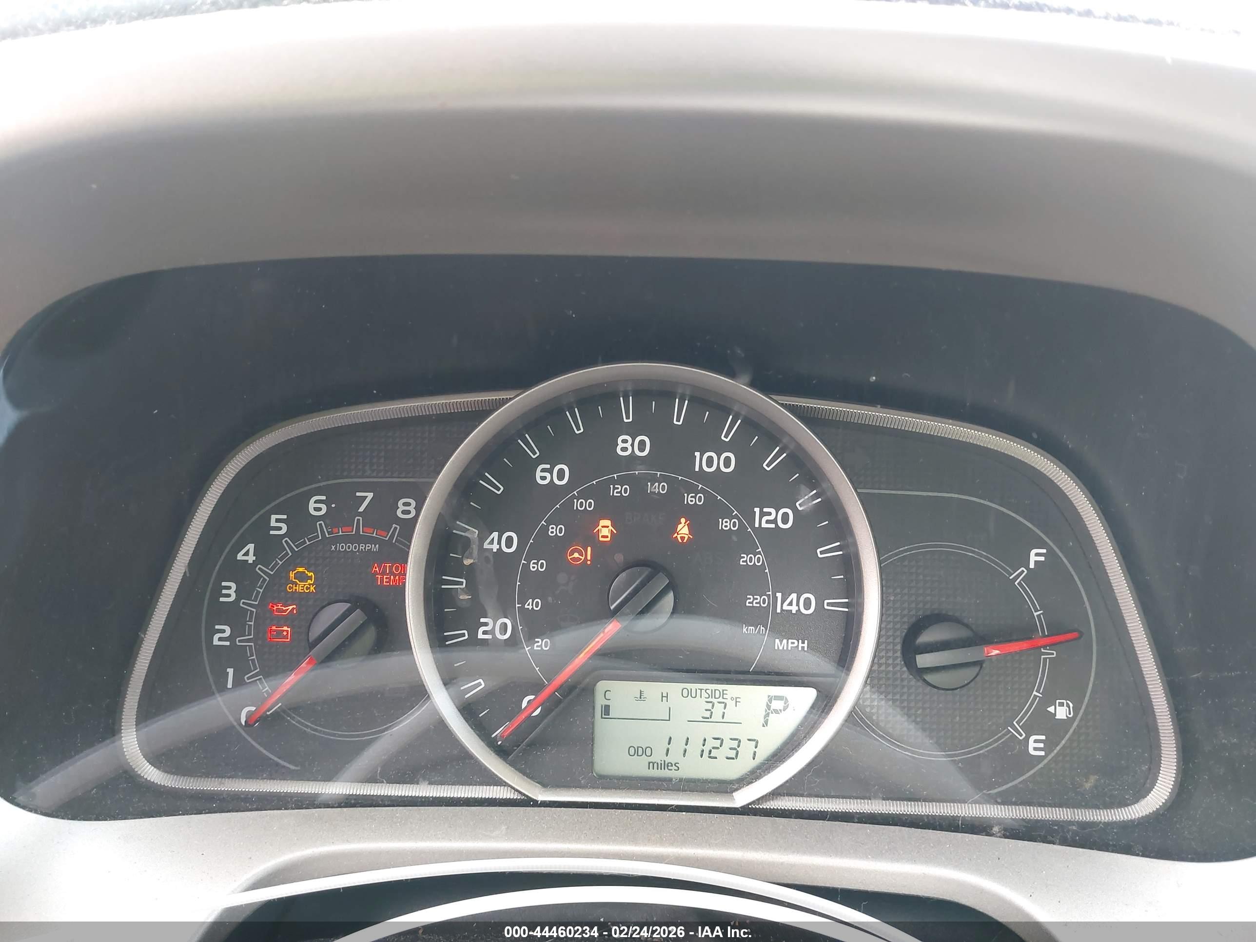 TOYOTA RAV4 image 7
