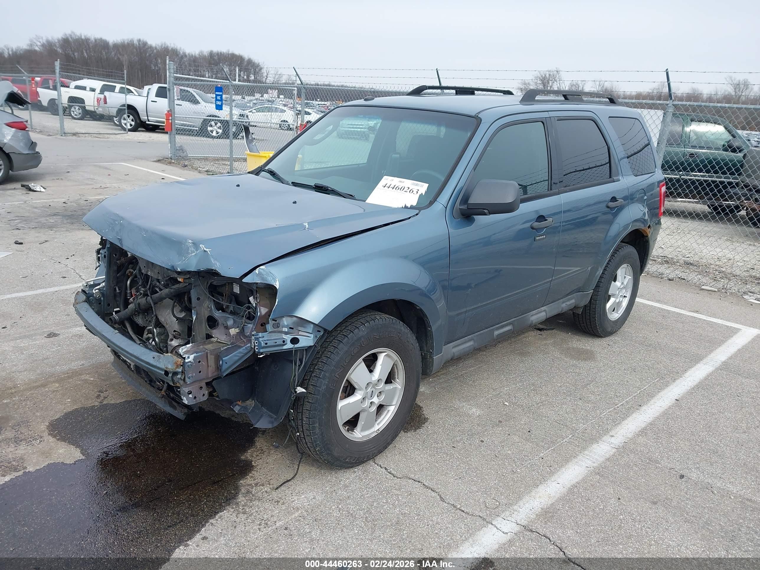 FORD ESCAPE image 2