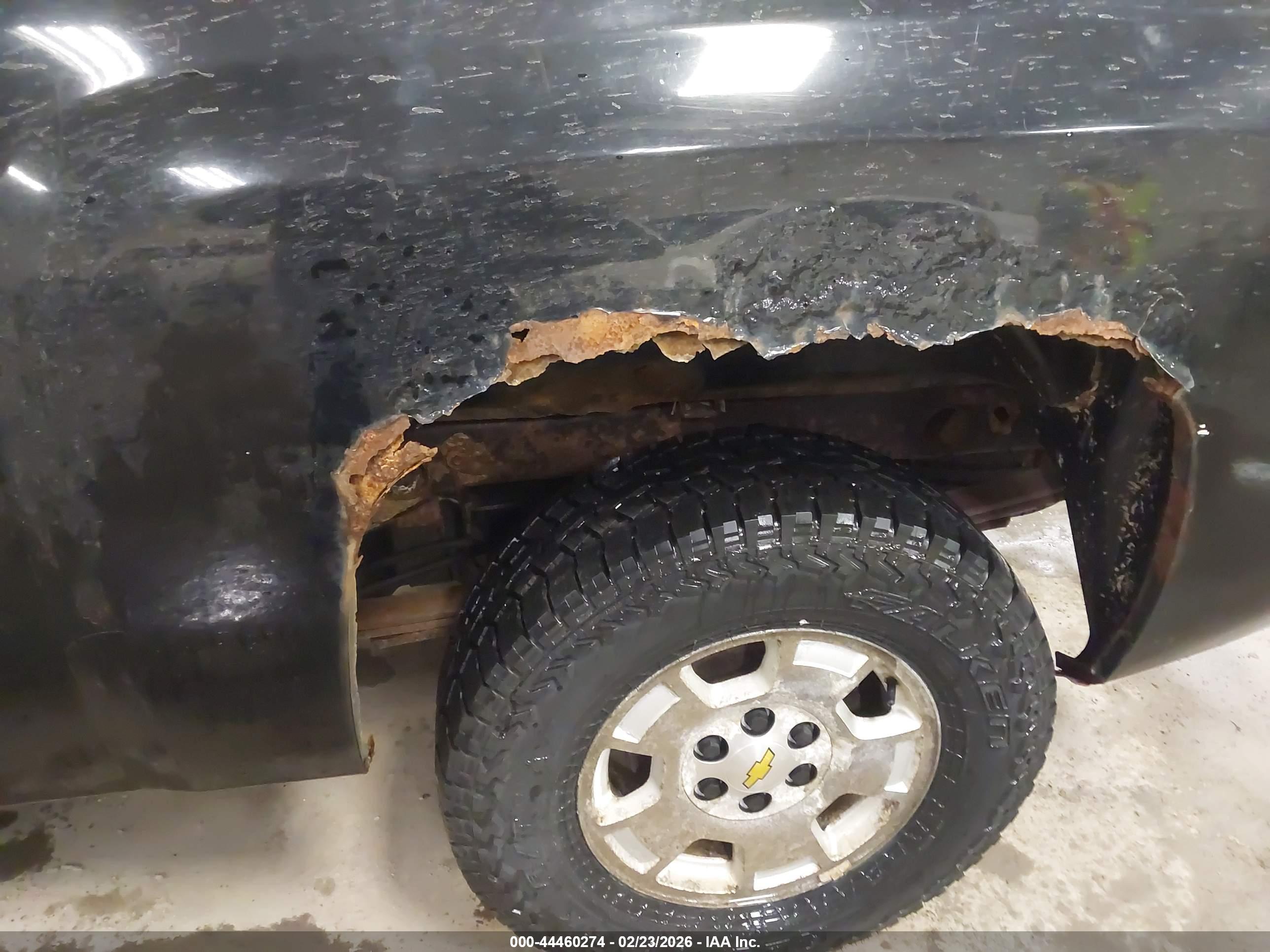 CHEVROLET SILVERADO image 6