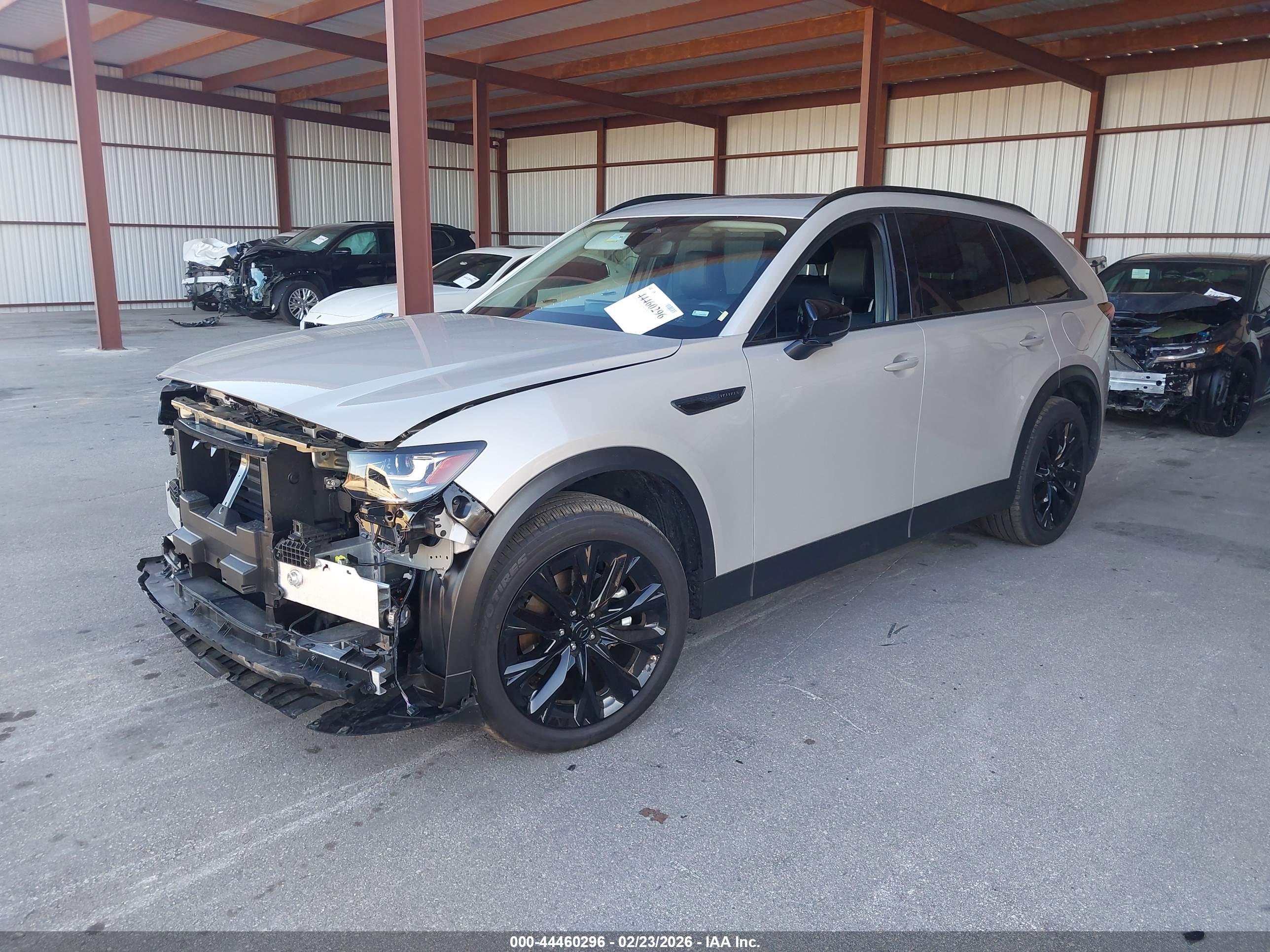 MAZDA CX-90 image 2