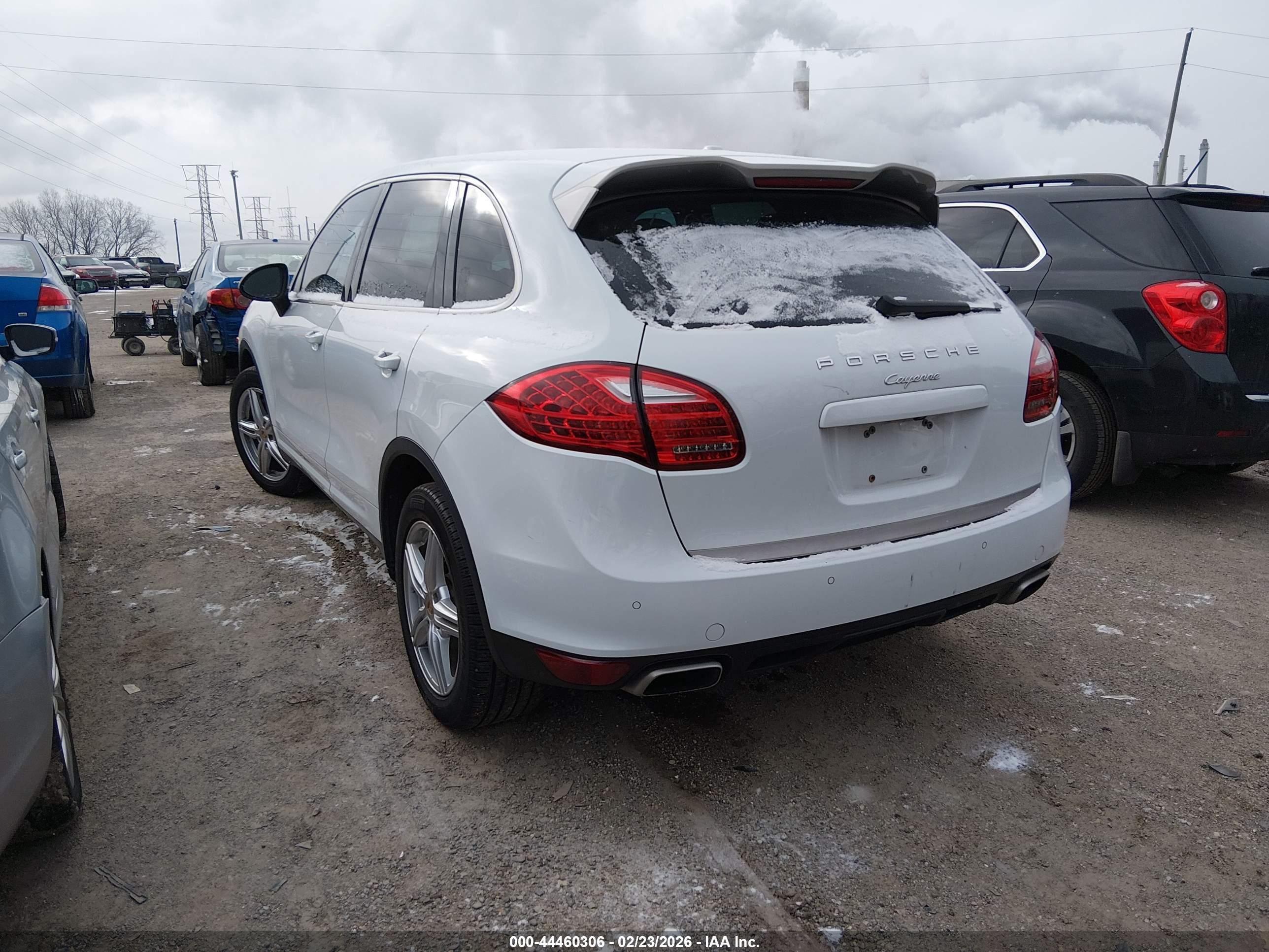 PORSCHE CAYENNE image 3