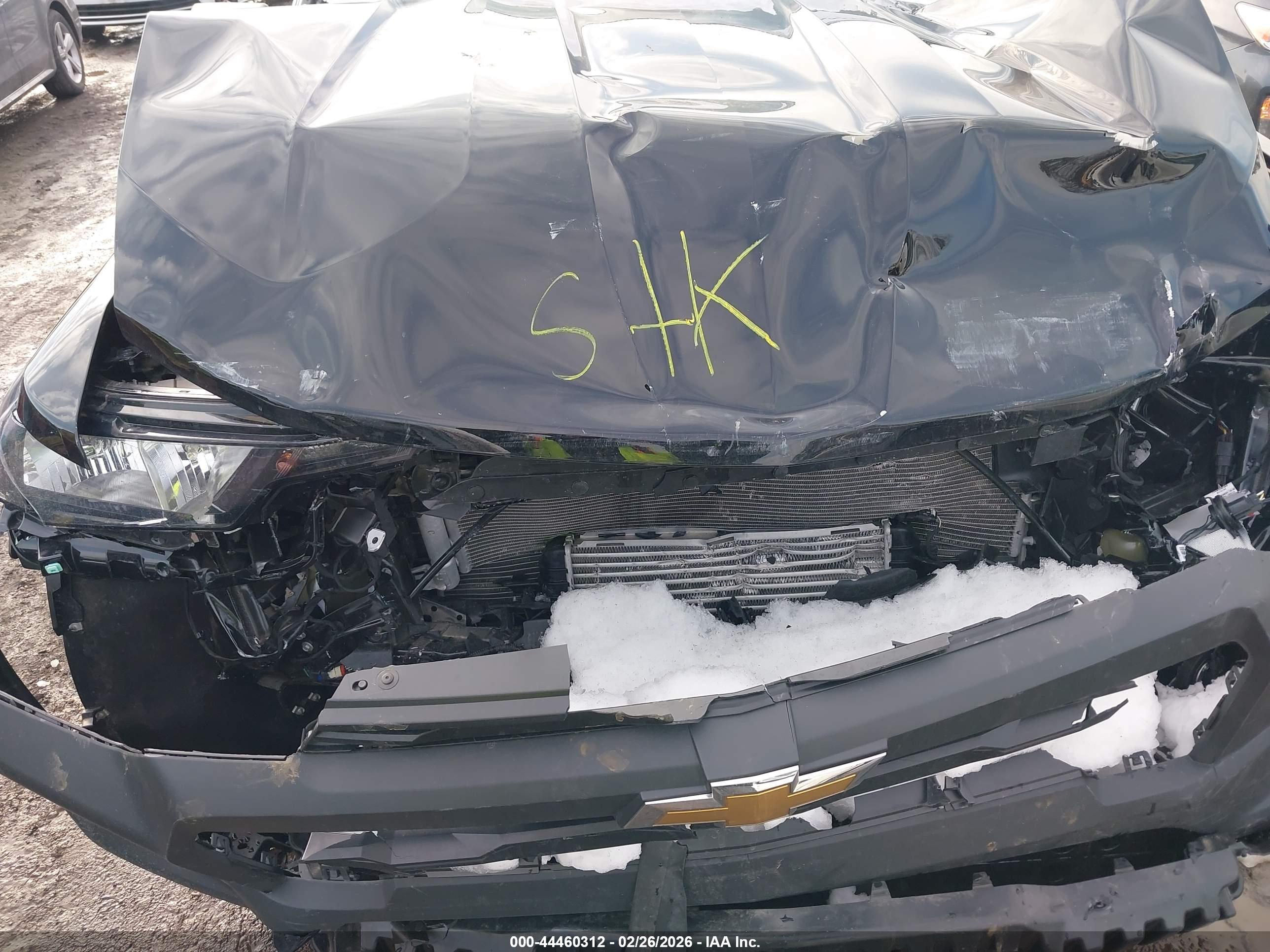CHEVROLET COLORADO image 6