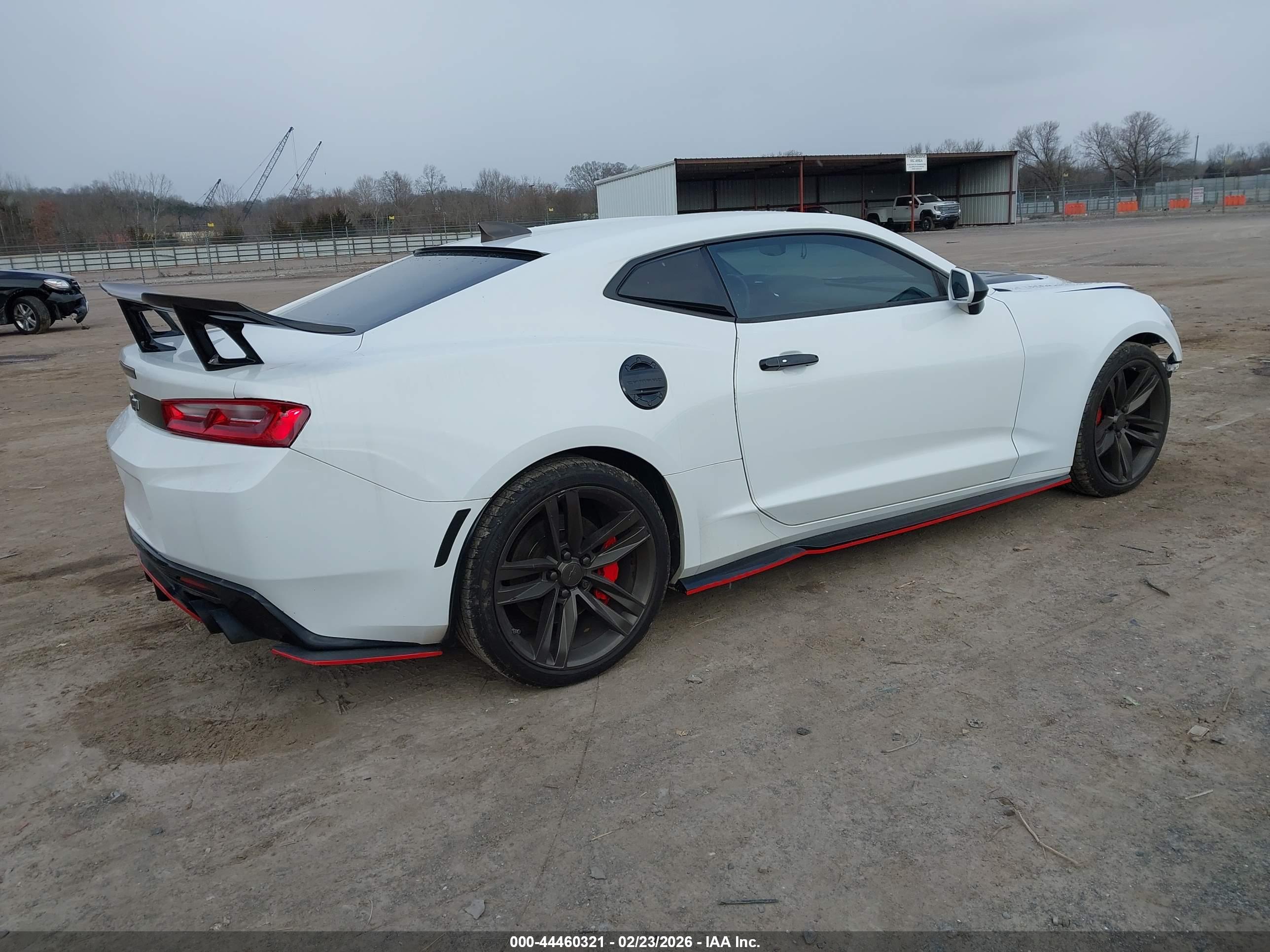 CHEVROLET CAMARO image 4